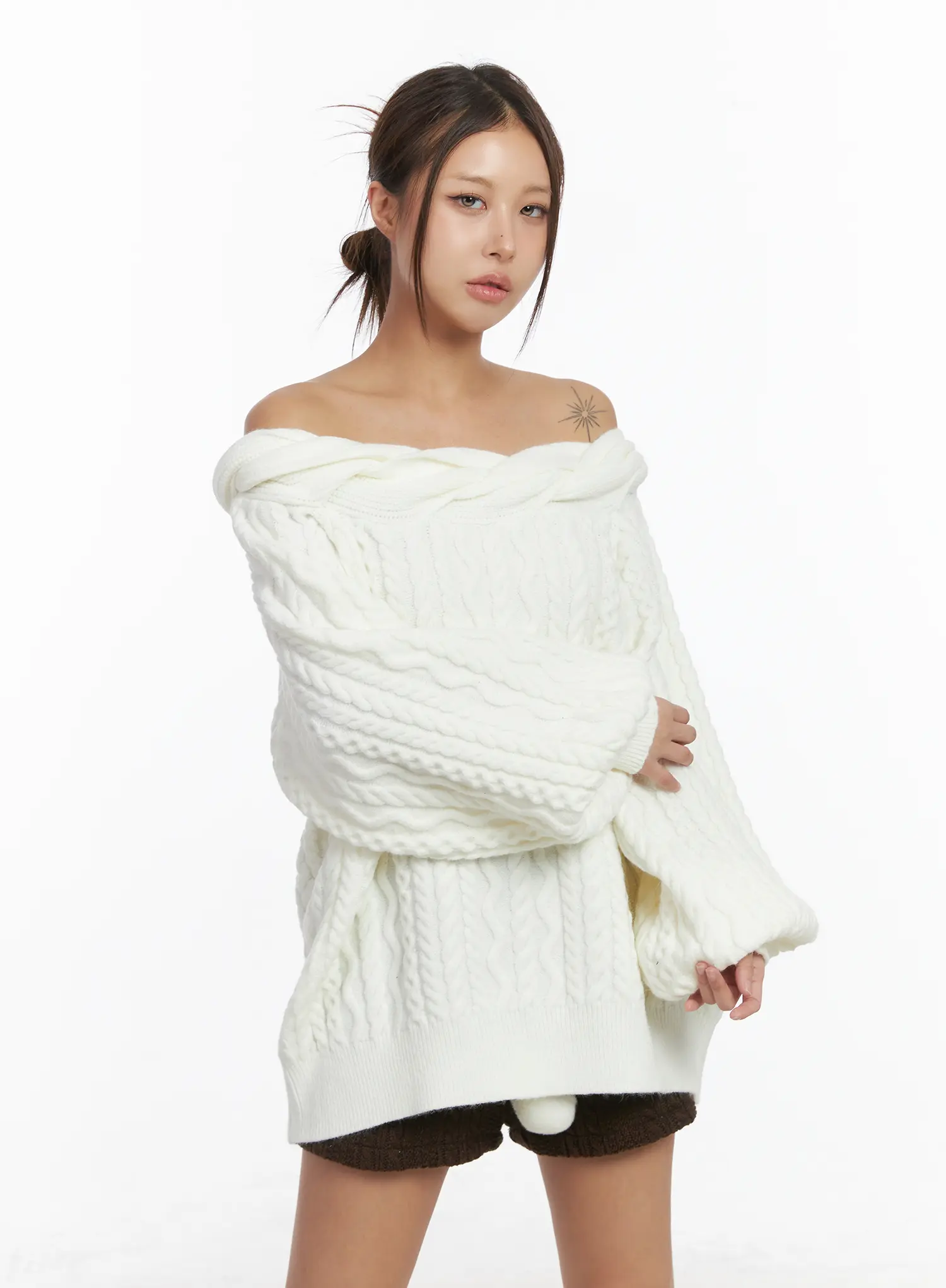 Loose Fit Cable Knit Top CJ512 - Image 8