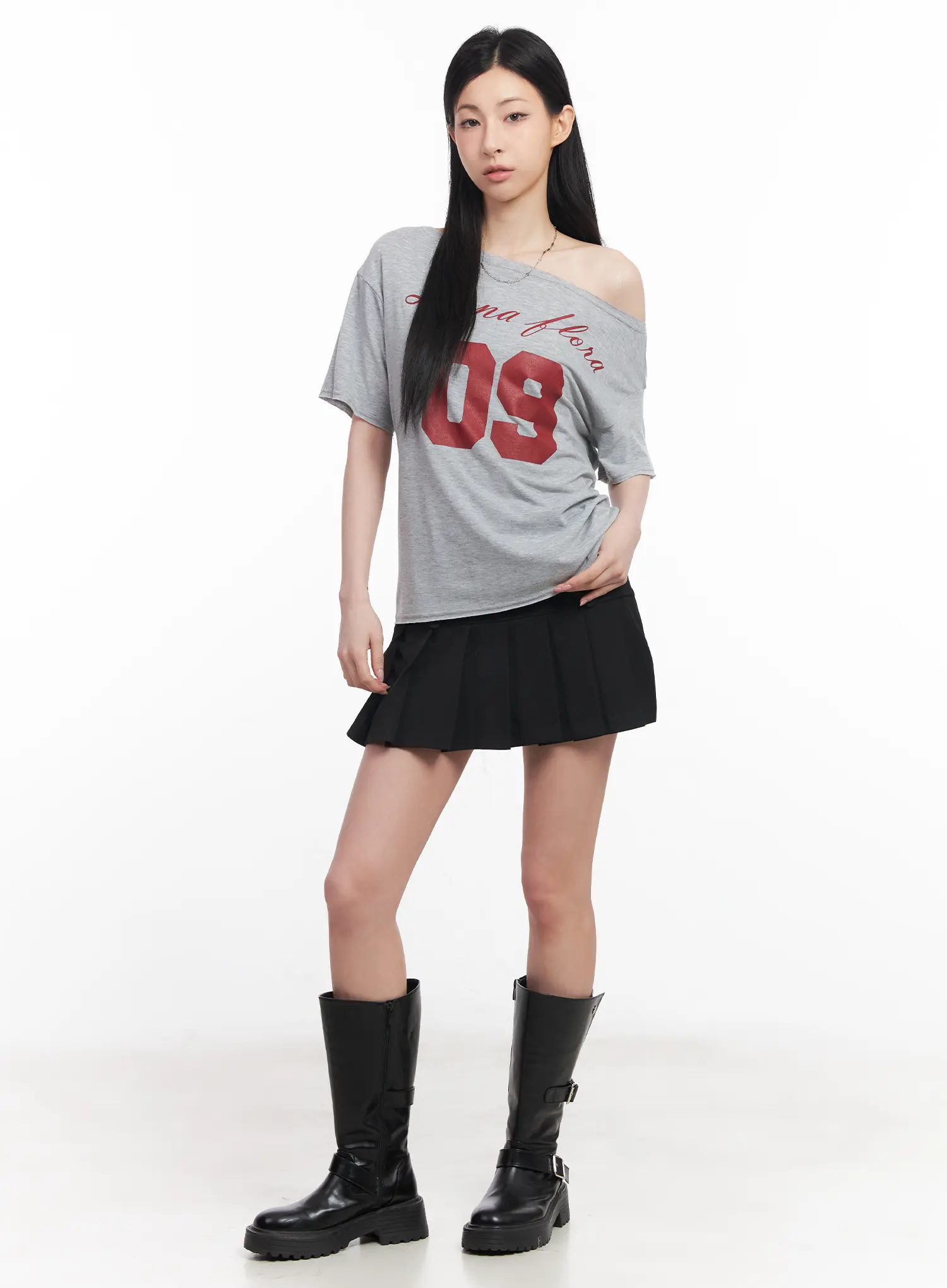 Loose-Fit One-Shoulder Graphic Tee CU511 - Image 4