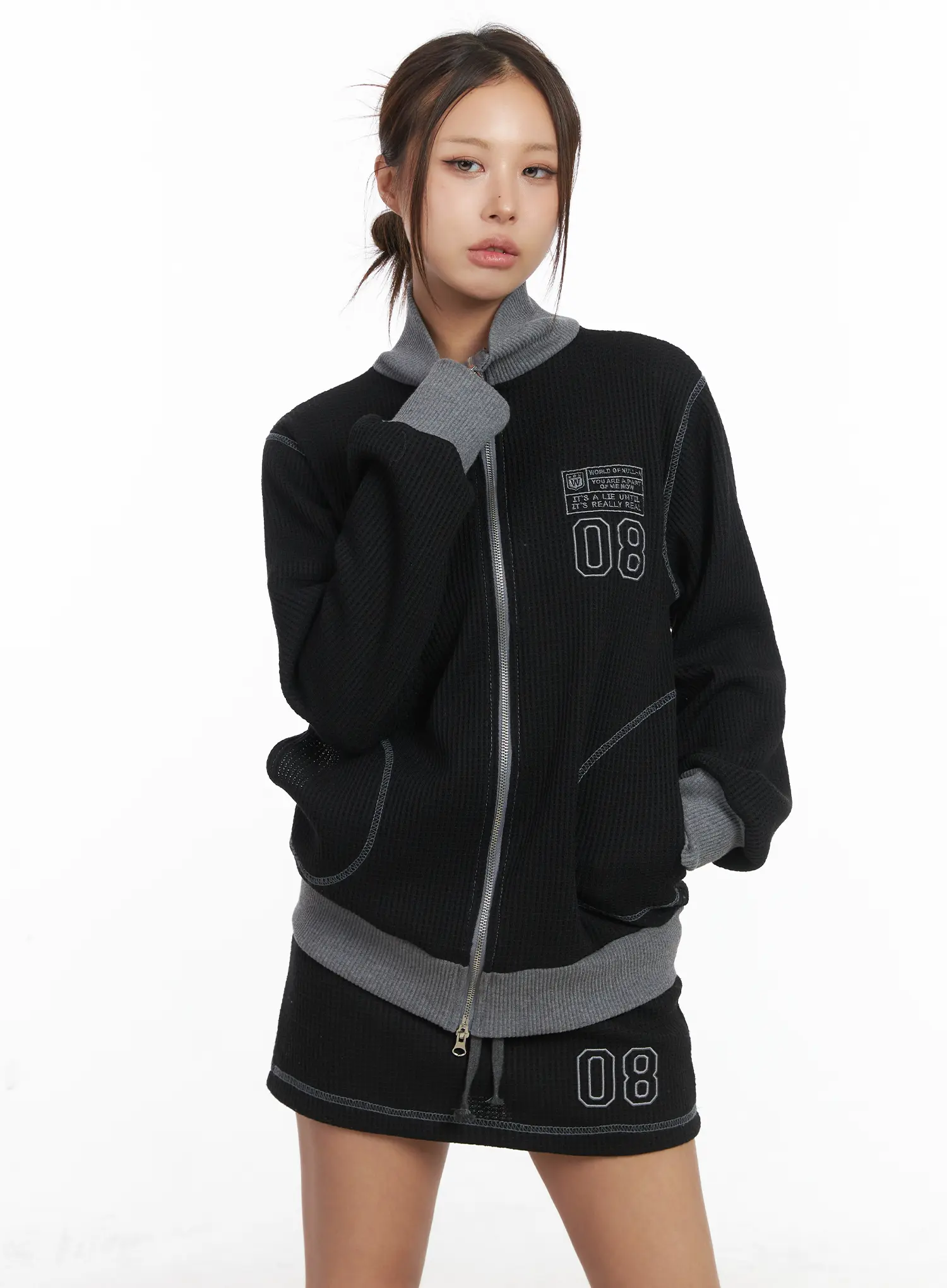 Loose Fit Two-Tone Waffle Zip-Up CJ512