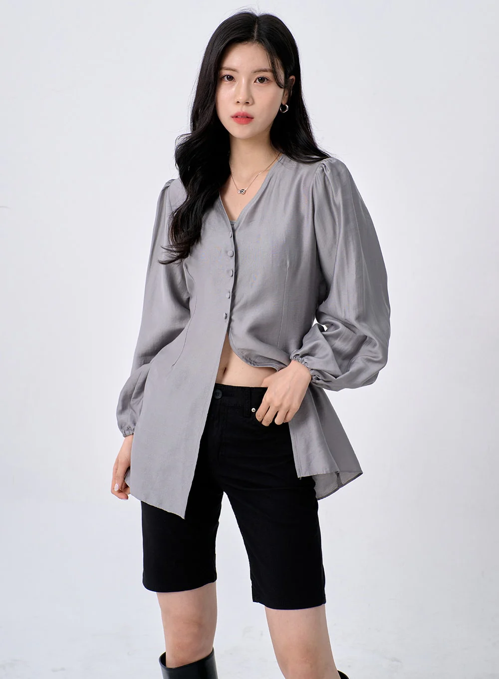 Low Rise Biker Shorts OM331 - Image 3