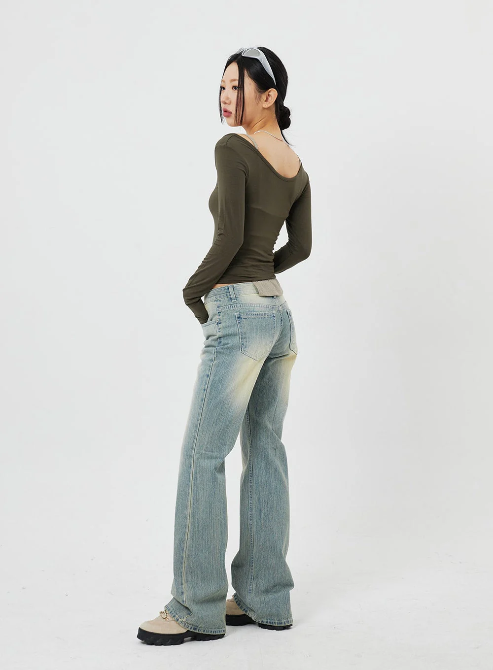 Low Rise Bootcut Jeans CF315 - Image 10