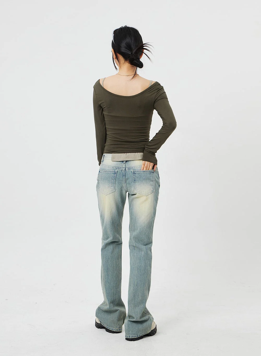 Low Rise Bootcut Jeans CF315 - Image 12