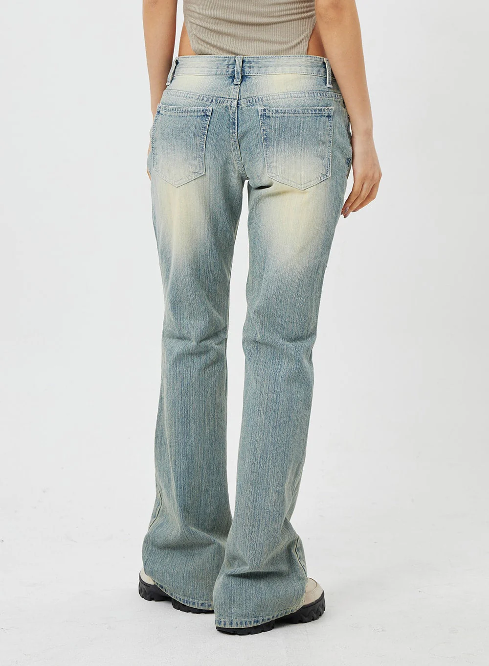 Low Rise Bootcut Jeans CF315 - Image 6