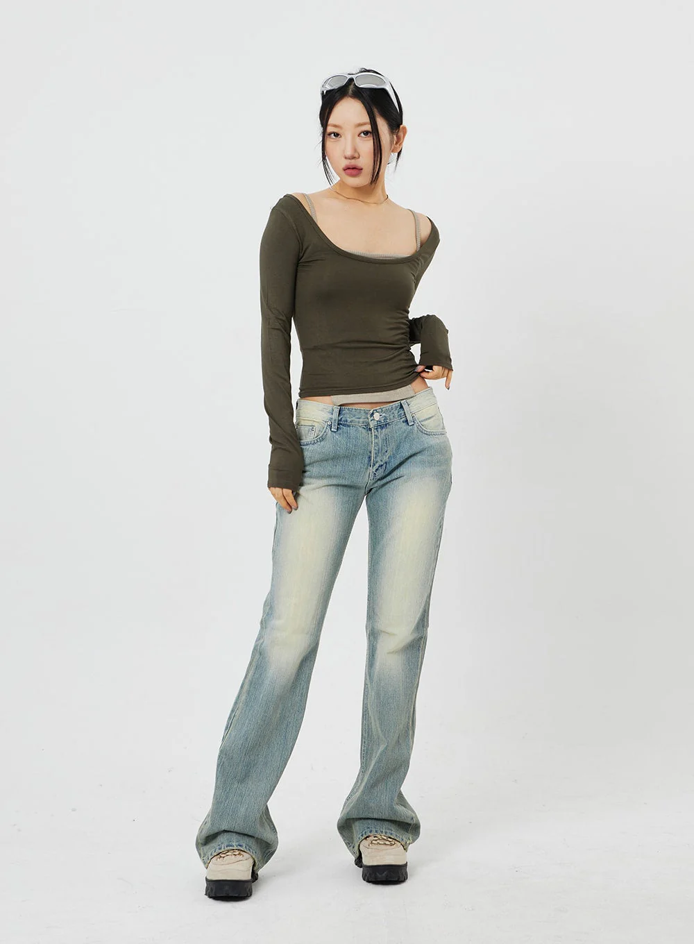 Low Rise Bootcut Jeans CF315 - Image 8