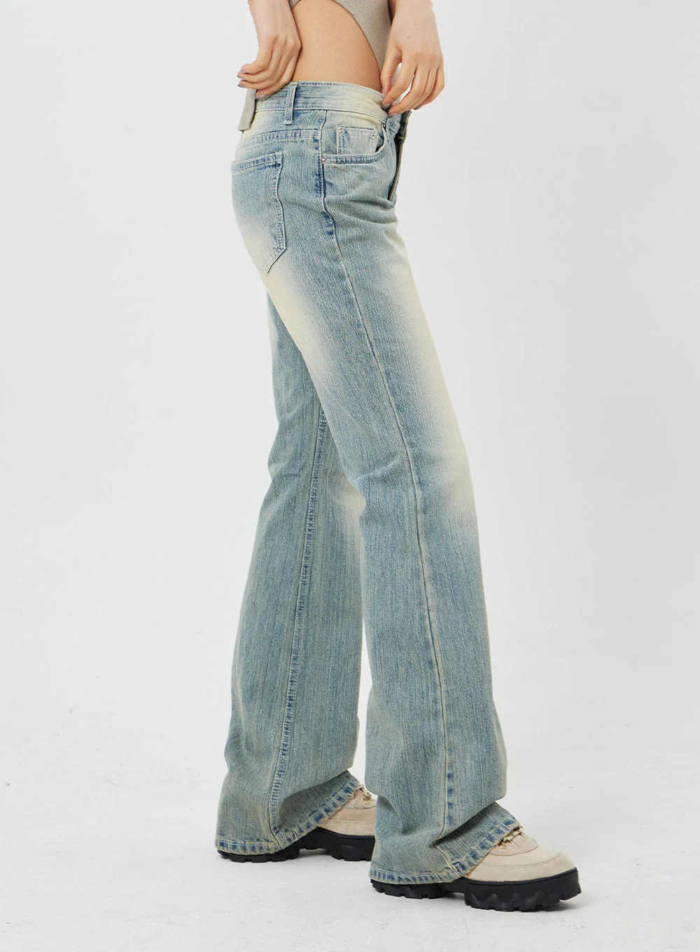 Low Rise Bootcut Jeans CF315 - Image 9