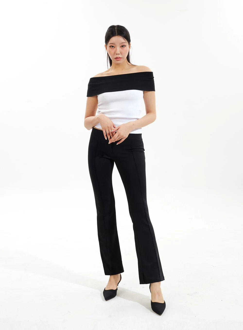 Low Rise Bootcut Pants IU312 - Image 3