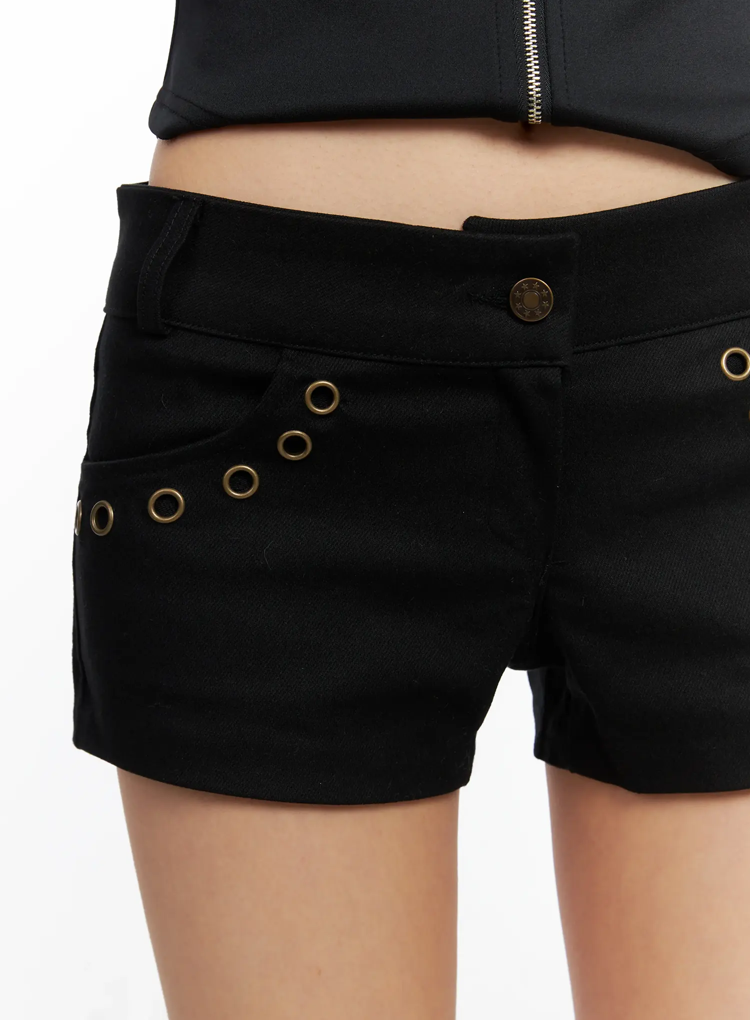Low Rise Eyelet Shorts CO529 - Image 4