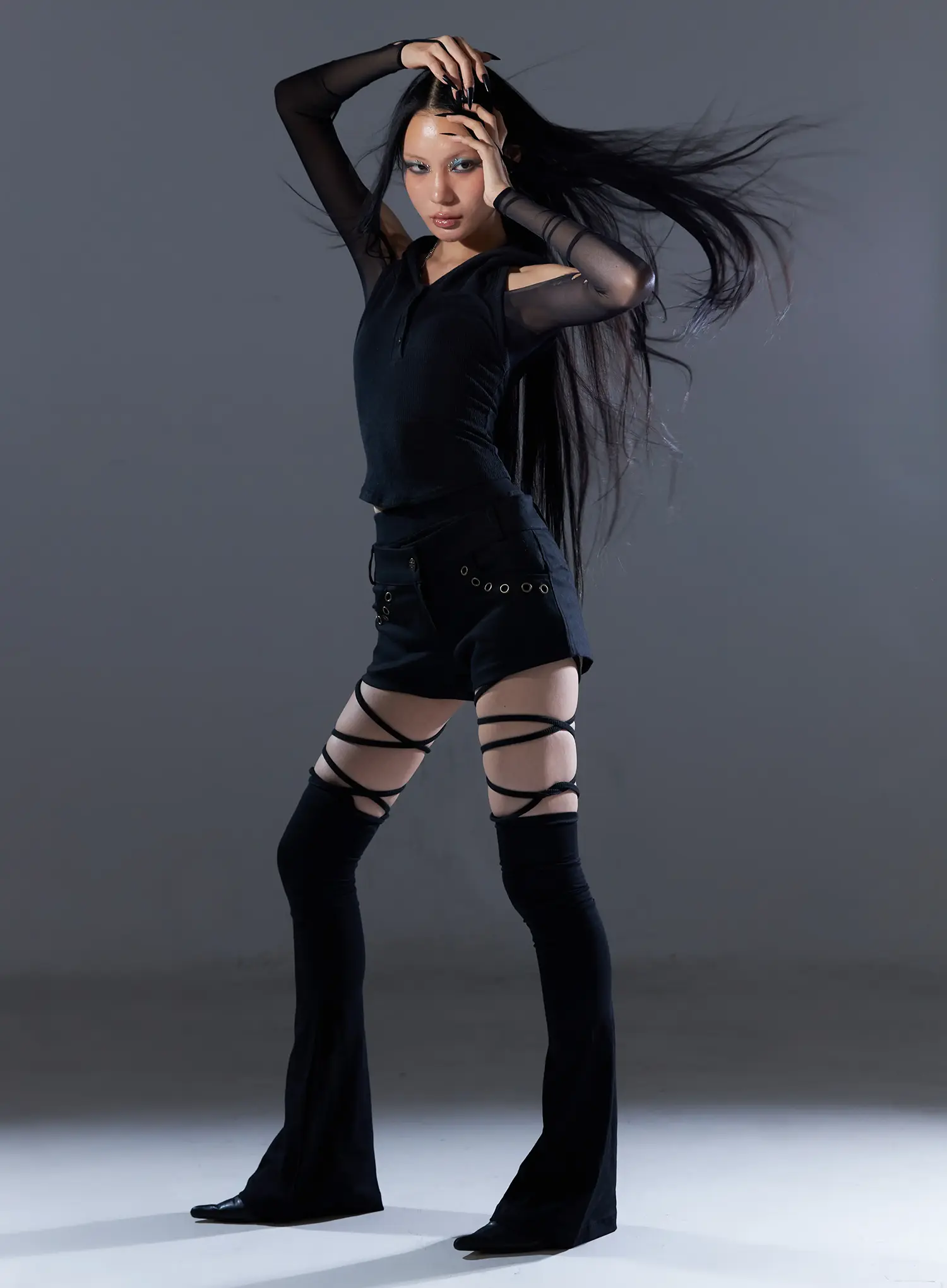 Low Rise Eyelet Shorts CO529 - Image 8