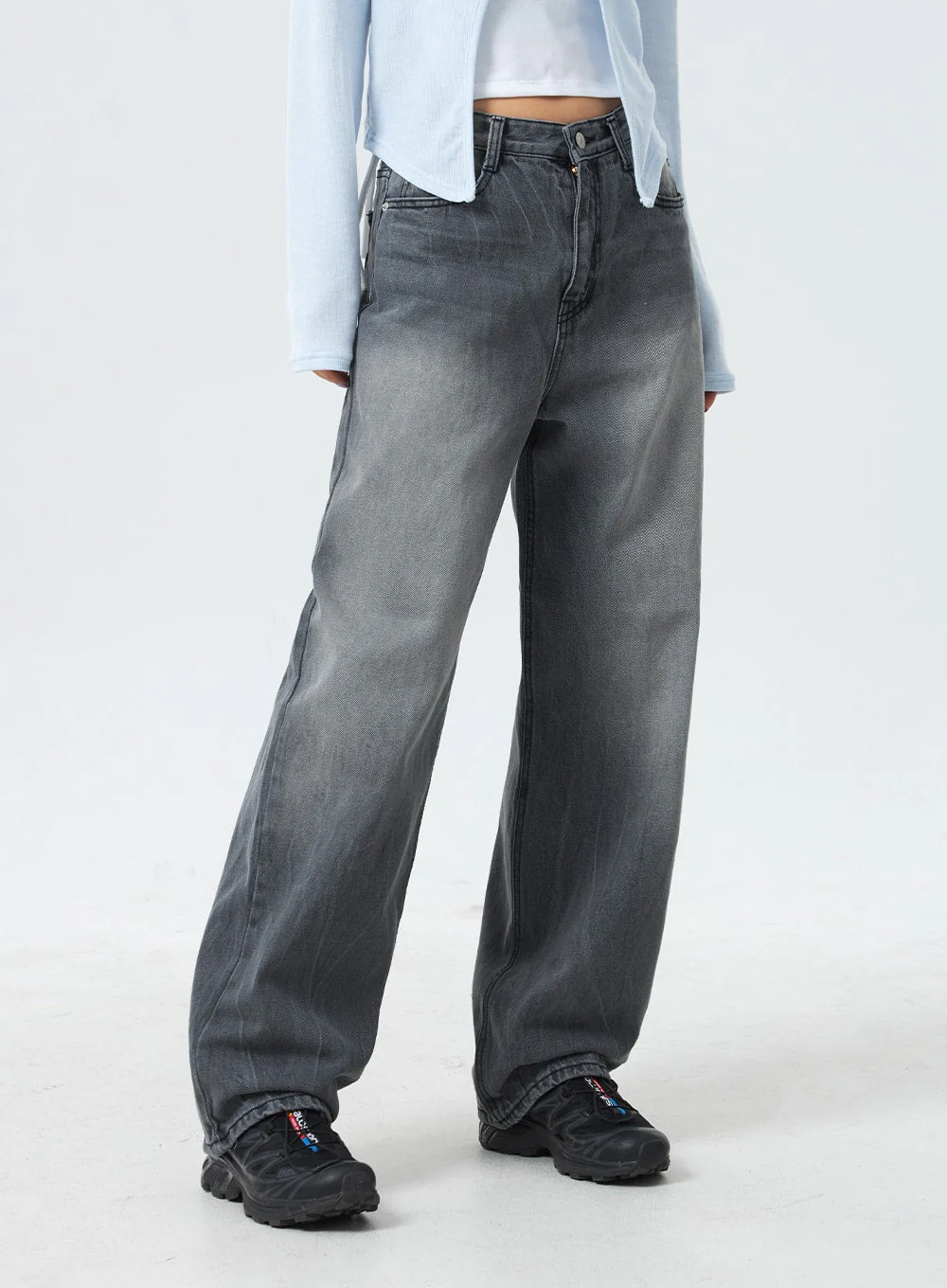 Low Rise Mid-Wash Jeans CM327 - Image 5