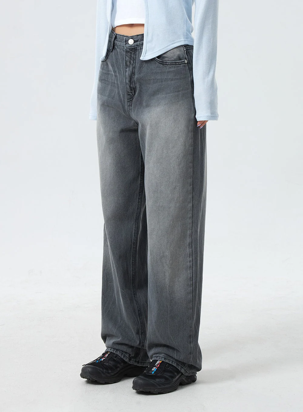 Low Rise Mid-Wash Jeans CM327 - Image 6