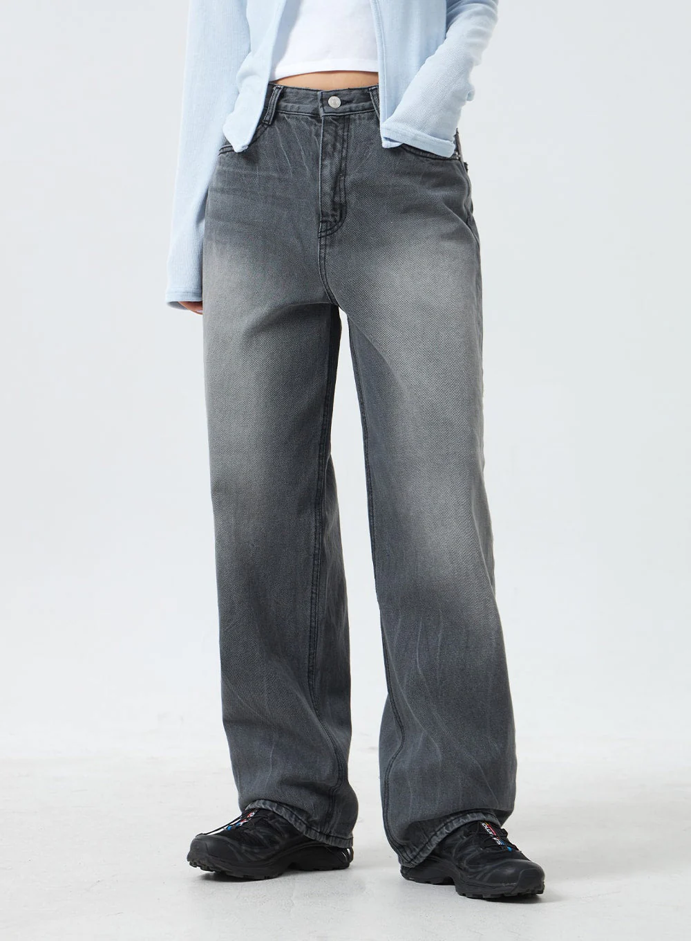 Low Rise Mid-Wash Jeans CM327 - Image 9