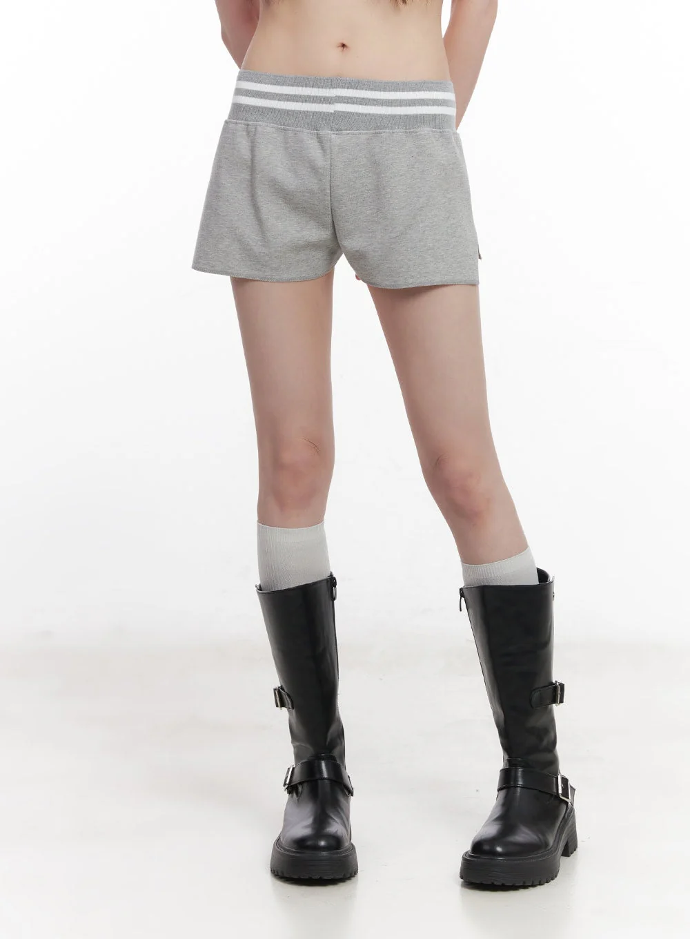 Low-Waist Striped Shorts CU506 - Image 2