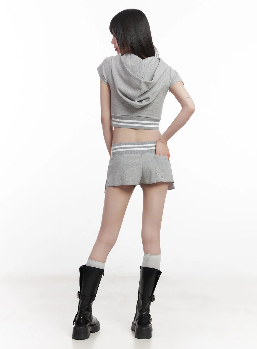 Low-Waist Striped Shorts CU506 - Image 6