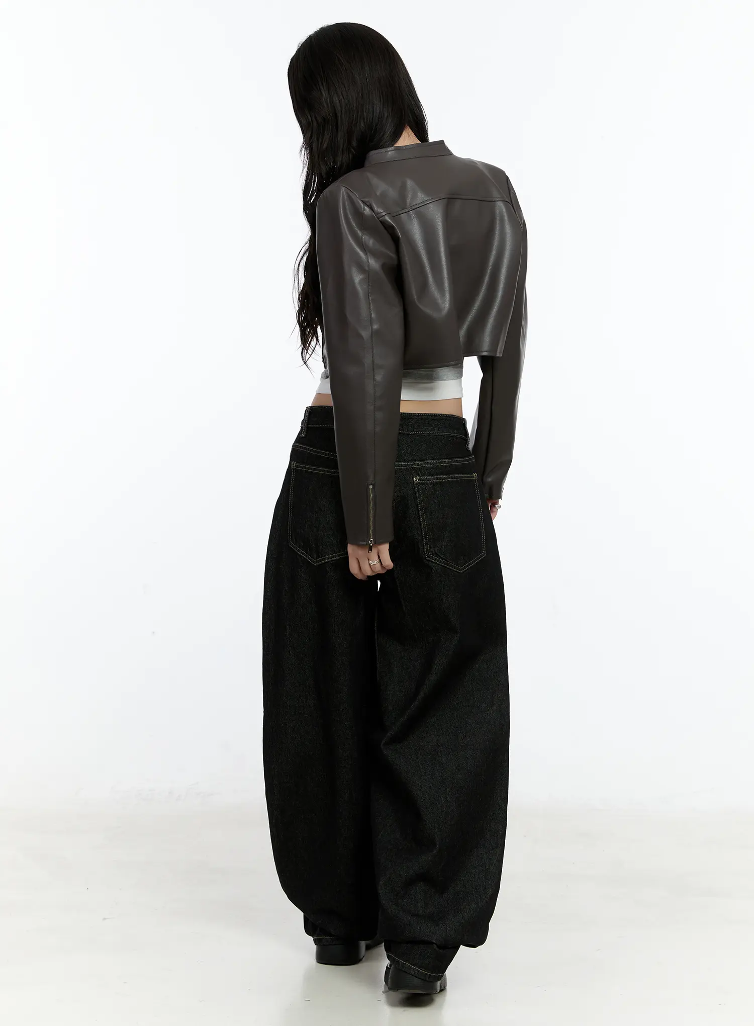 Maryam Low-Rise Dark-Washed Jeans CN517 - Image 7