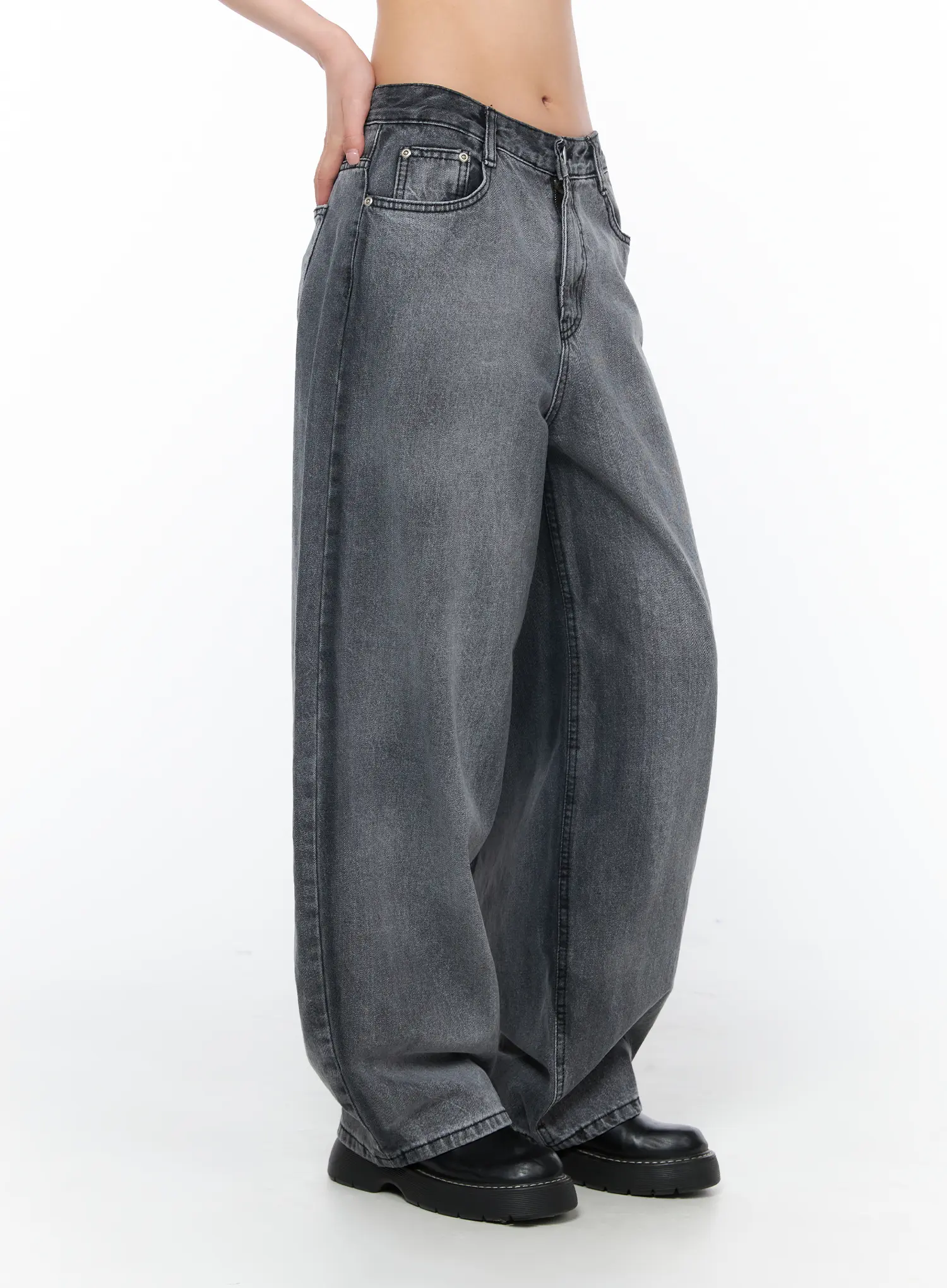 Mei Vintage Wash Baggy Jeans CA527 - Image 5
