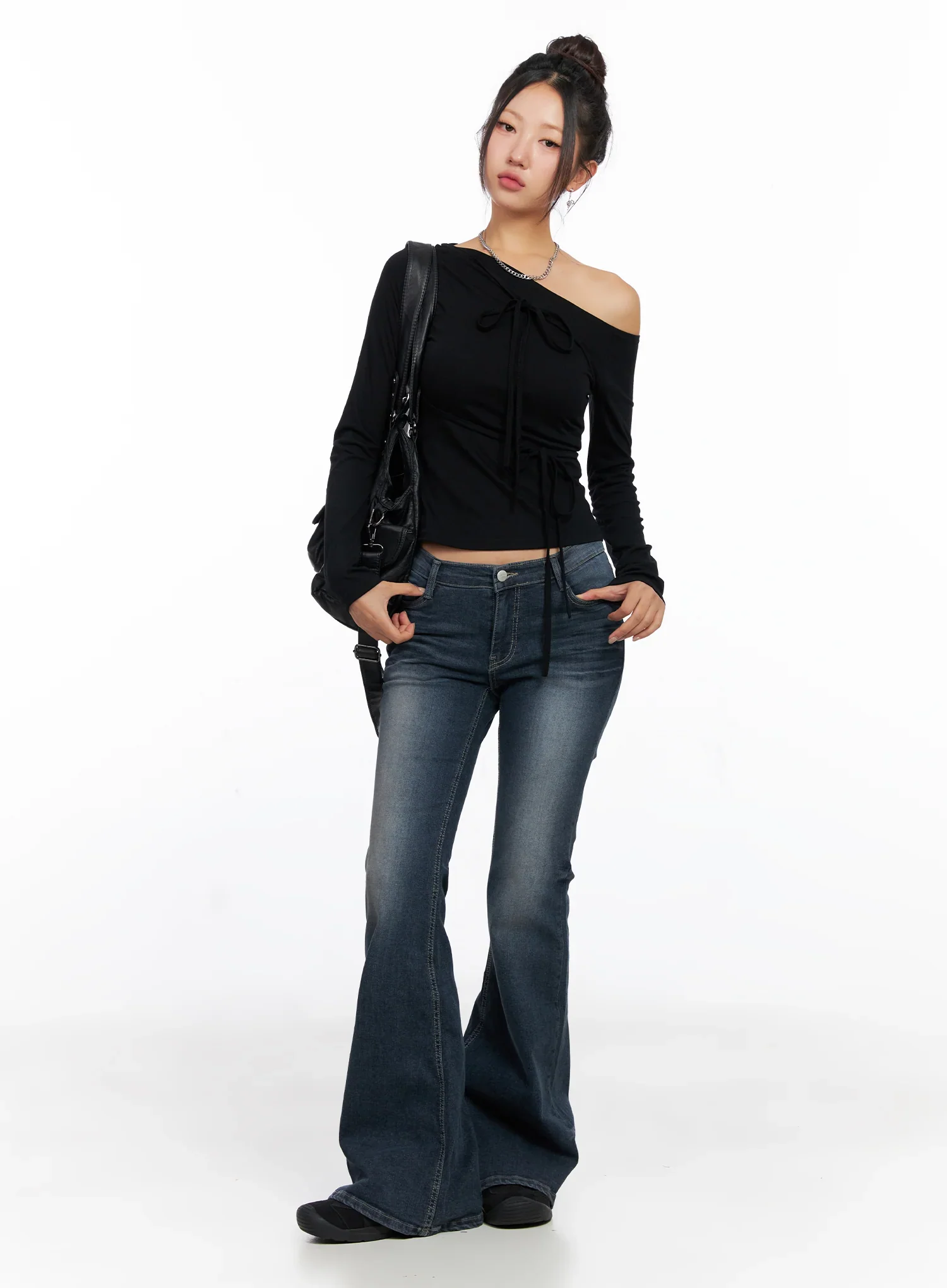 Melina Low-Rise Flare Jeans CO514 - Image 2