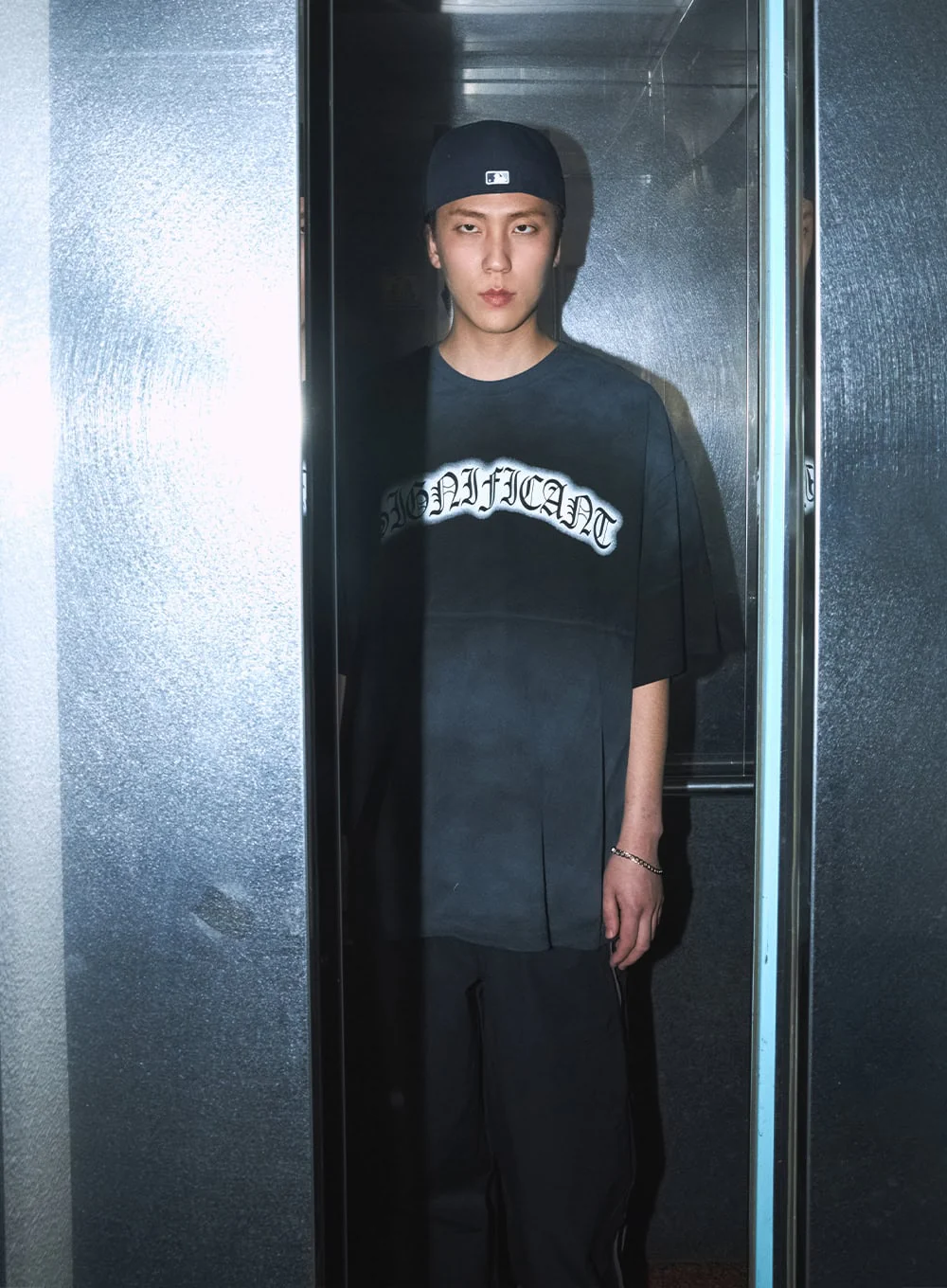 Men’s Gradient Street Graphic T-Shirt IU503 - Image 12