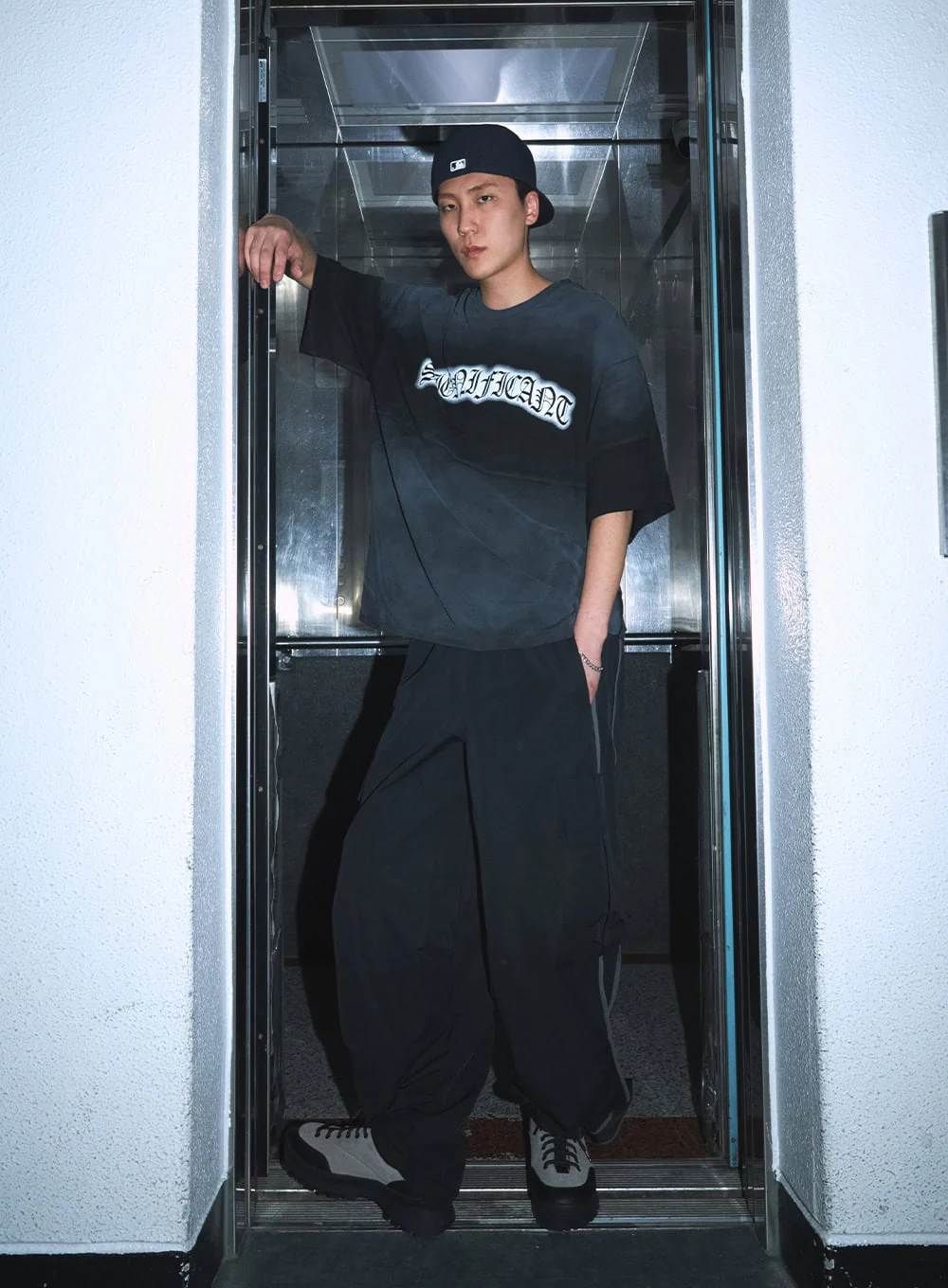 Men’s Gradient Street Graphic T-Shirt IU503 - Image 2