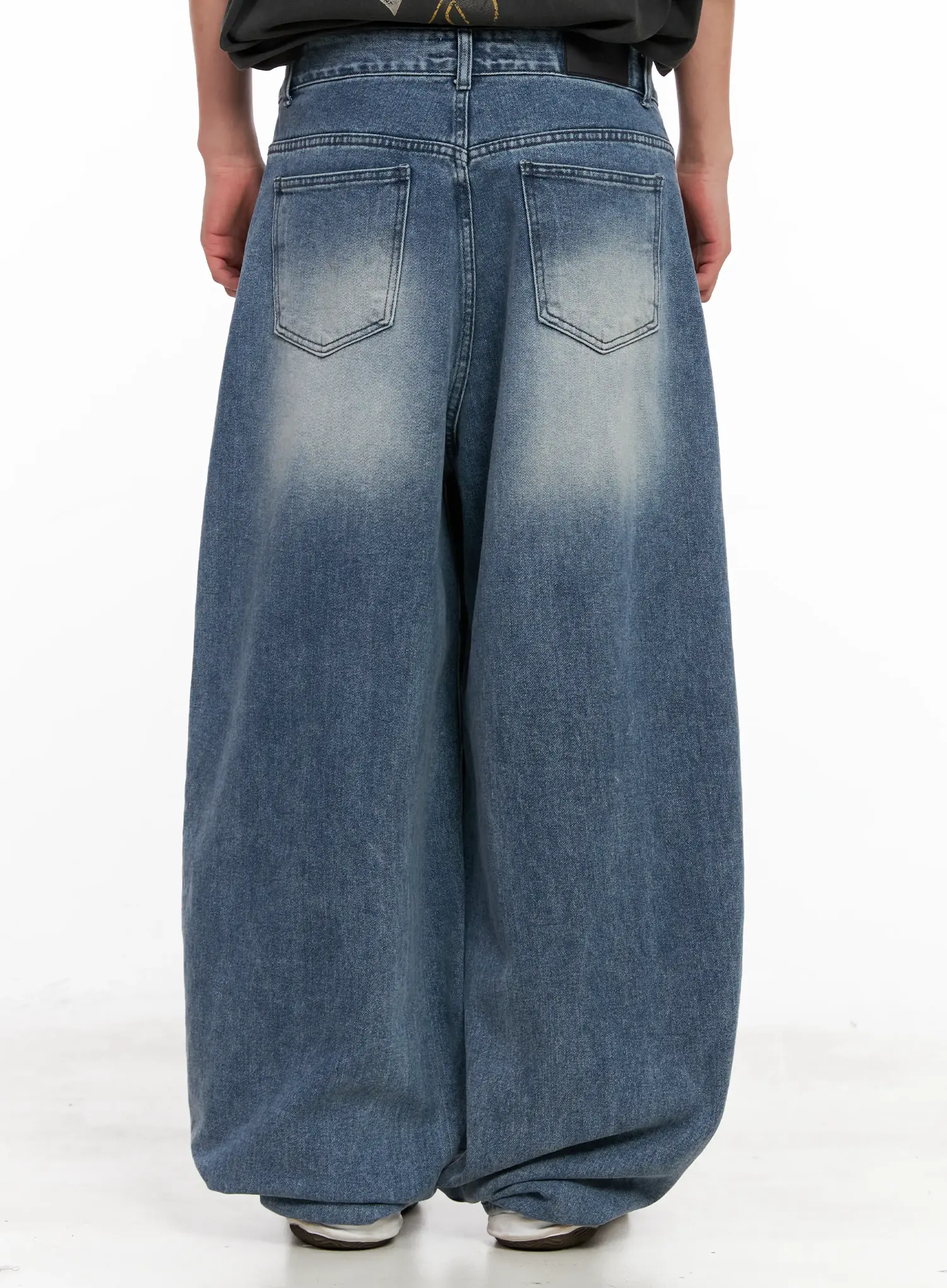 Men's Balloon-Fit Denim Jeans IL518 - Image 9
