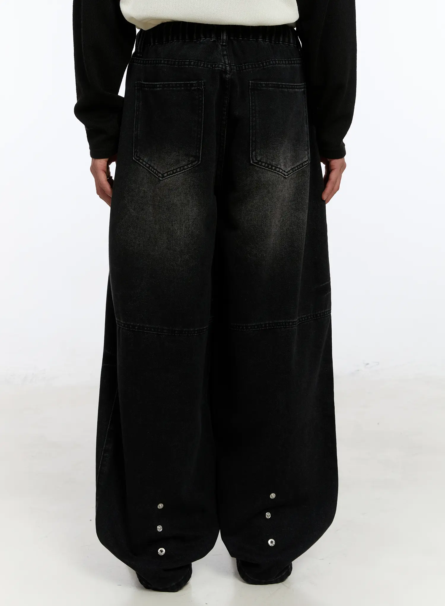 Men's Black Washed Wide Leg Jeans IM530