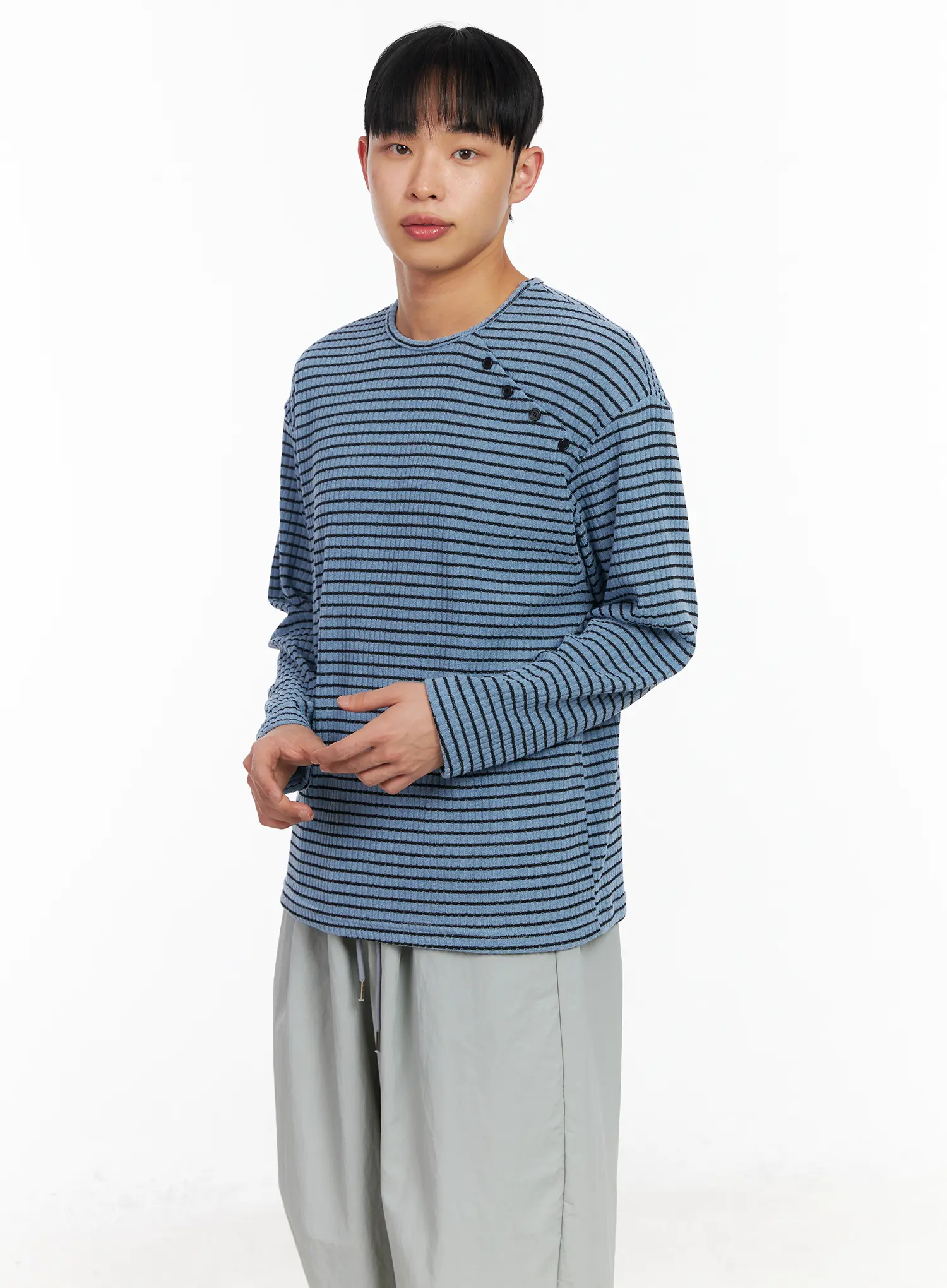 Men's Button-Accent Stripe Long Sleeve Tee IA502