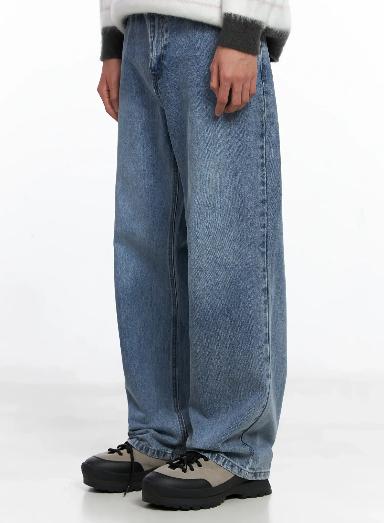 Men's Casual Relaxed Fit Jeans IS519 - Image 4