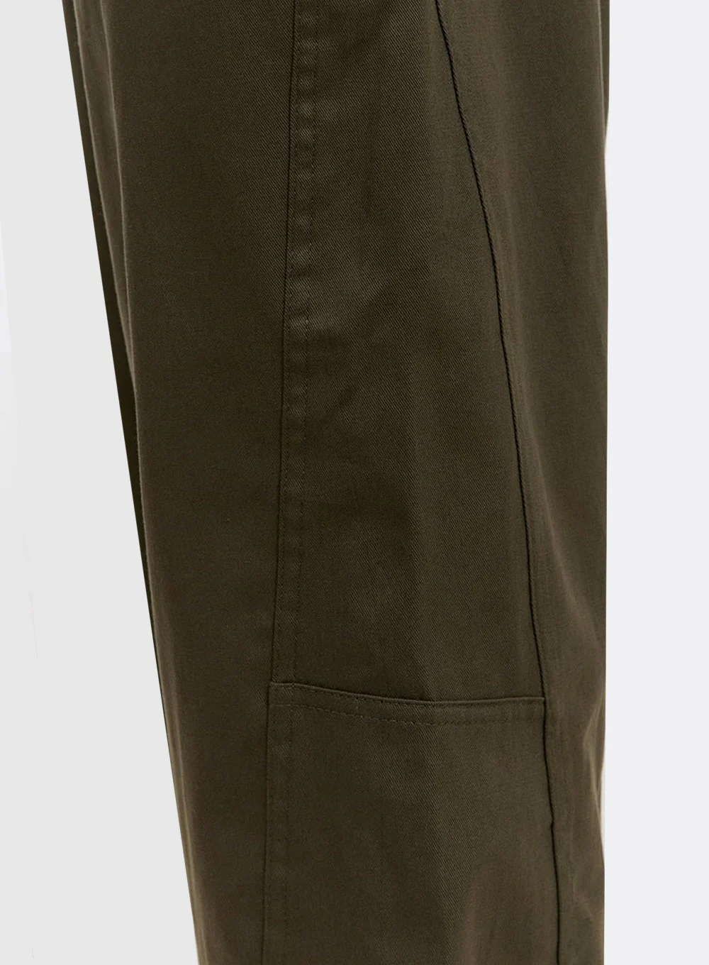 Men's Classic Wide-Fit Slacks Pants IF528 - Image 4