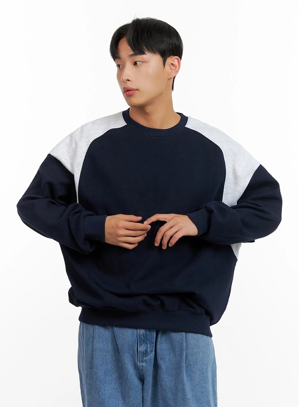 Men's Cozy Contrasting Crewneck Sweatshirt (Dark Blue) IU412 - Image 4
