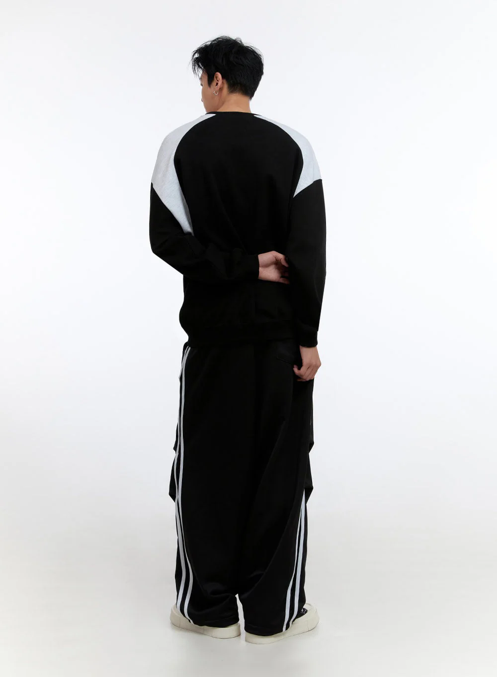 Men's Crew Neck Graphic Sweatshirt IO428 - Image 10