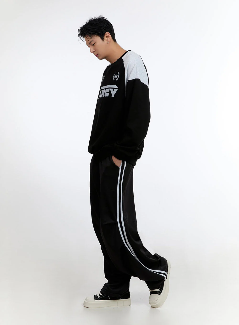 Men's Crew Neck Graphic Sweatshirt IO428 - Image 9