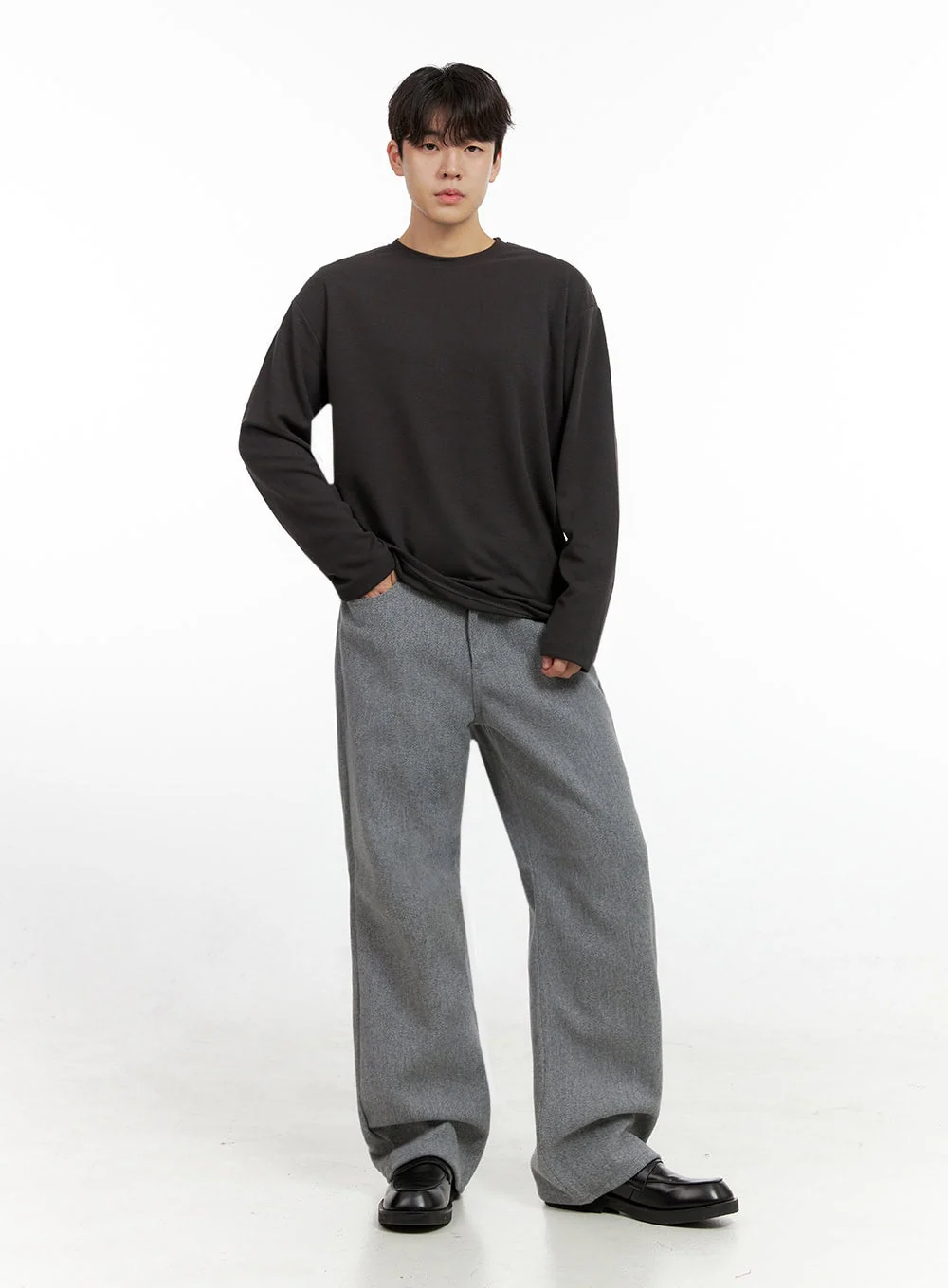 Men's Essential Solid T-Shirt IN422 - Image 2