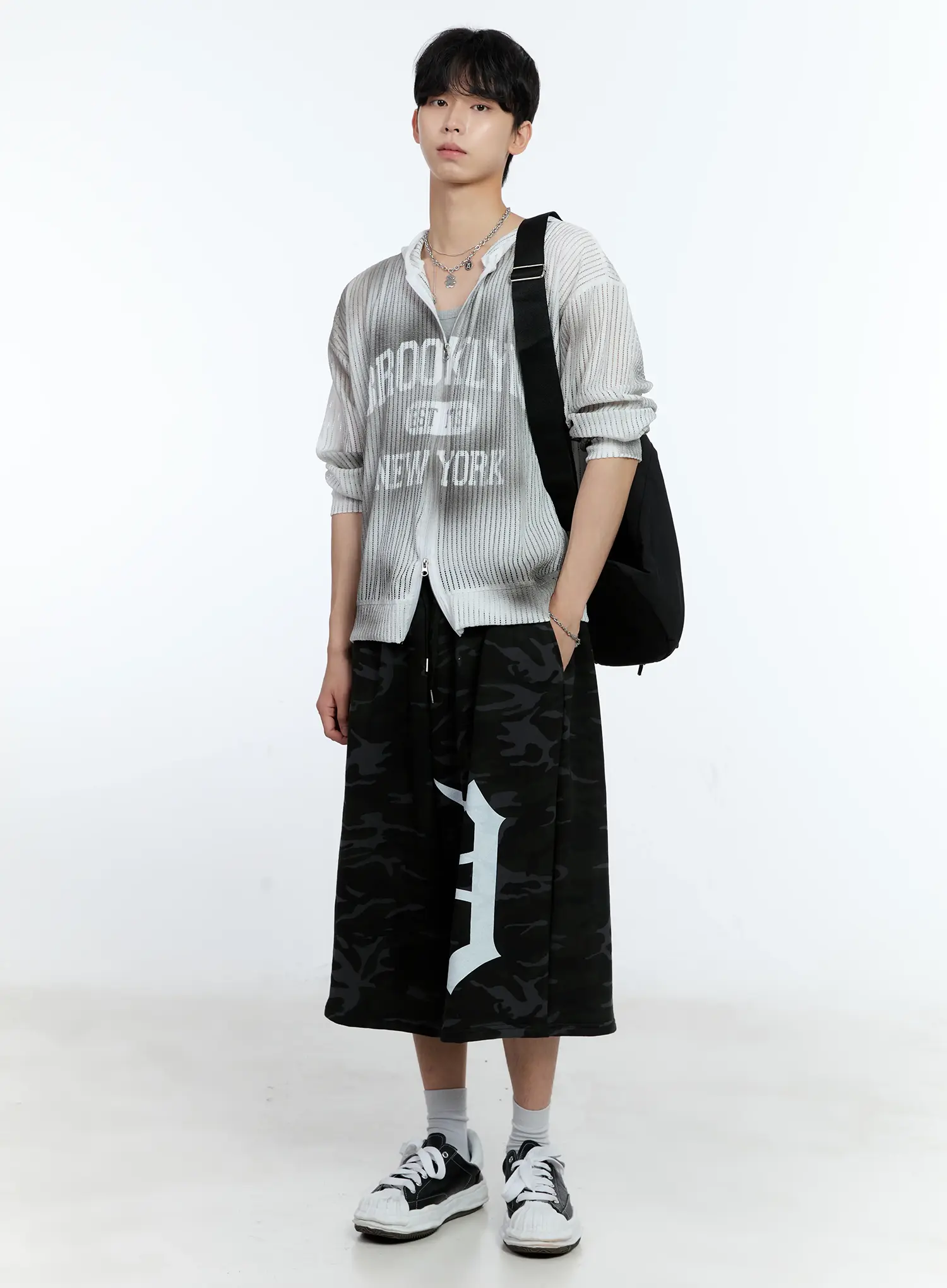 Men's Everyday Sling Bag IL529 - Image 4