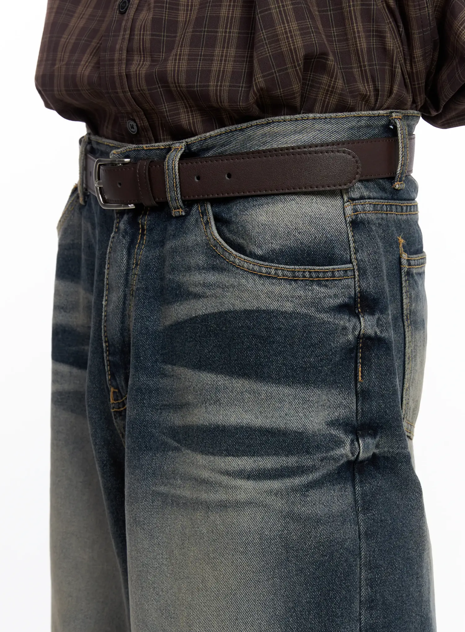 Men's Faded Wide-Leg Jeans IS510 - Image 5