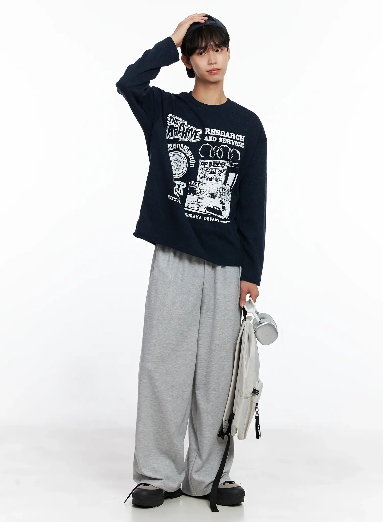 Men's Graphic Knit Long-Sleeve Top IS519 - Image 10