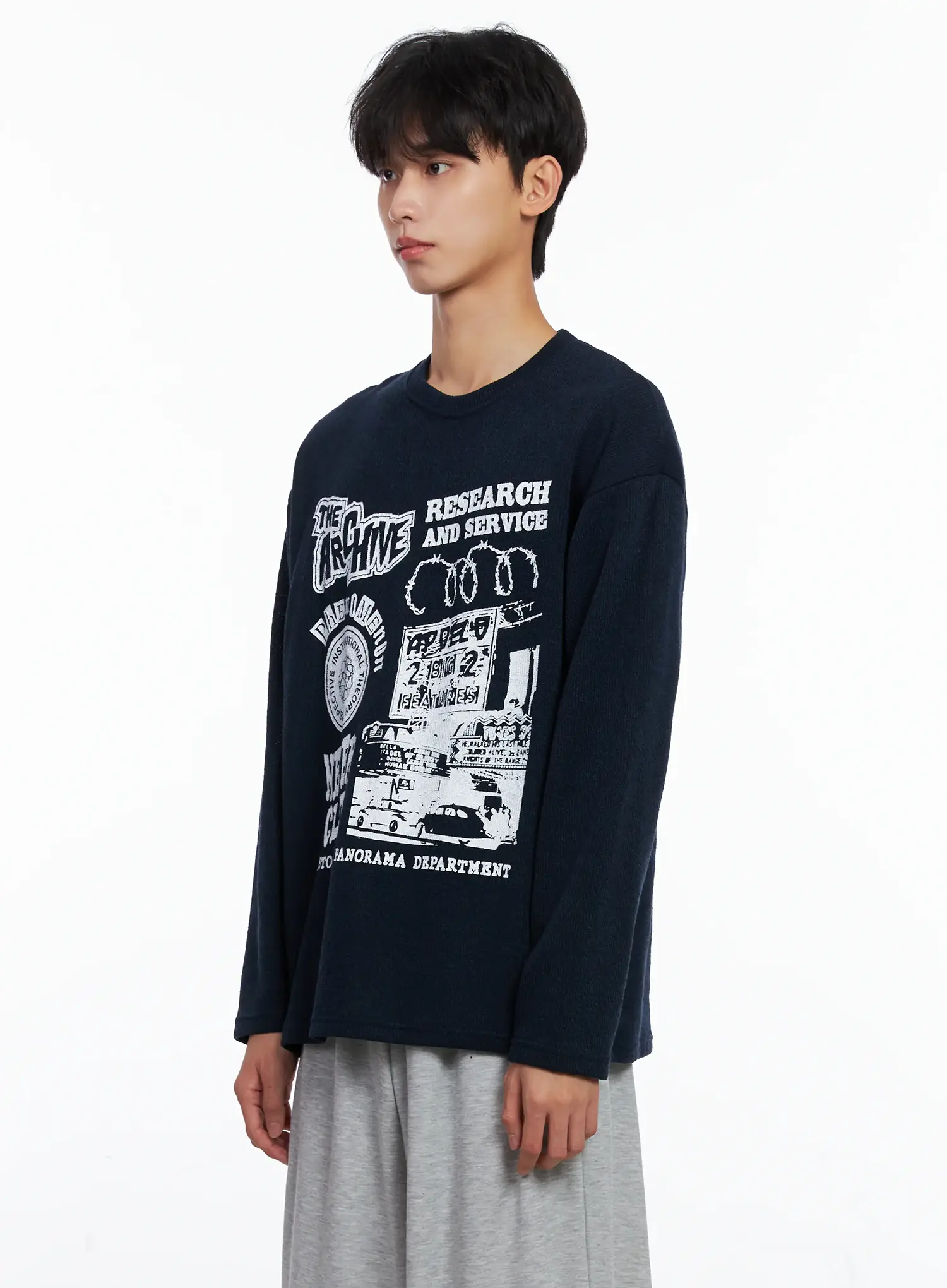 Men's Graphic Knit Long-Sleeve Top IS519 - Image 4