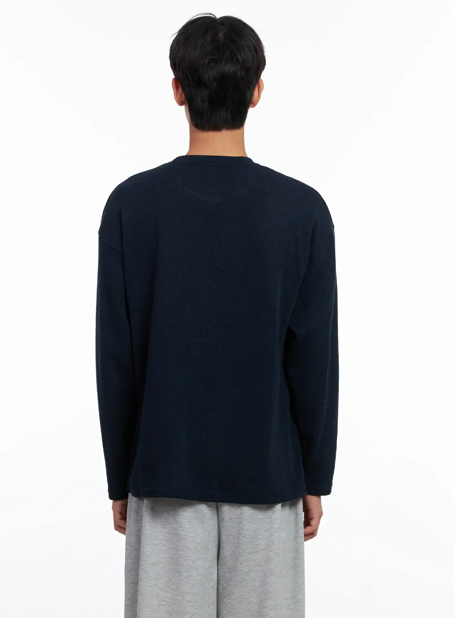 Men's Graphic Knit Long-Sleeve Top IS519 - Image 6