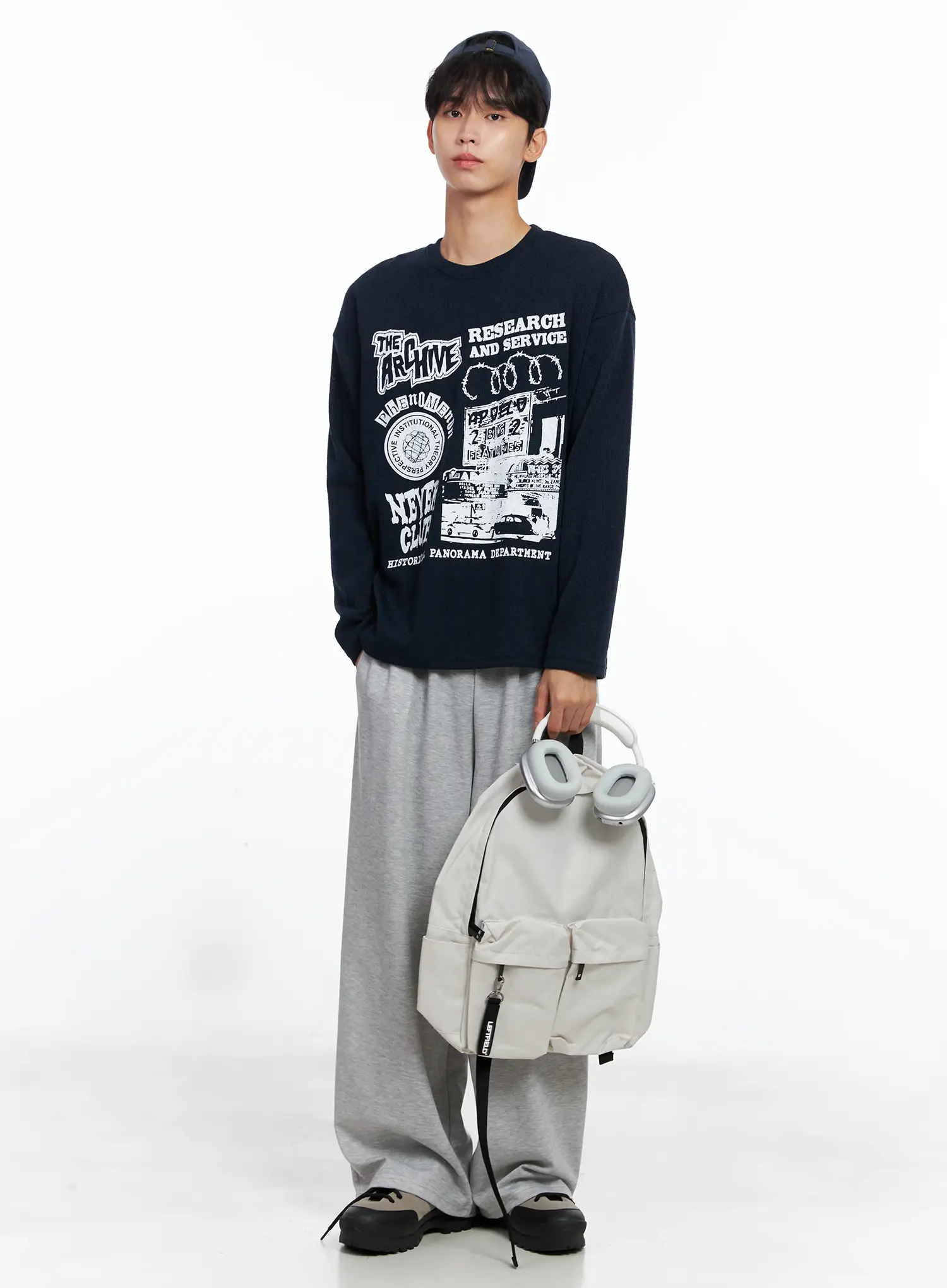Men's Graphic Knit Long-Sleeve Top IS519 - Image 8