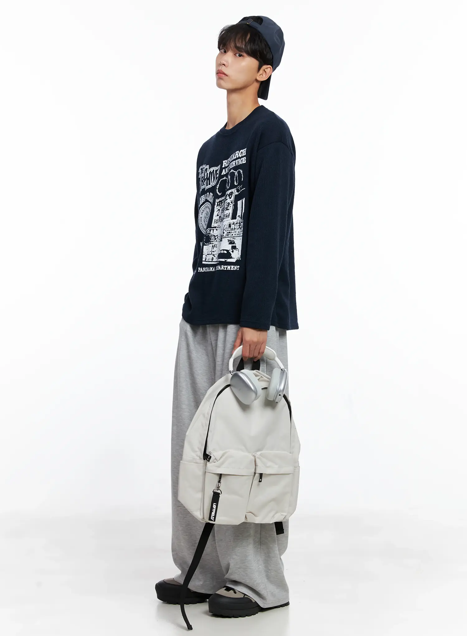 Men's Graphic Knit Long-Sleeve Top IS519 - Image 9