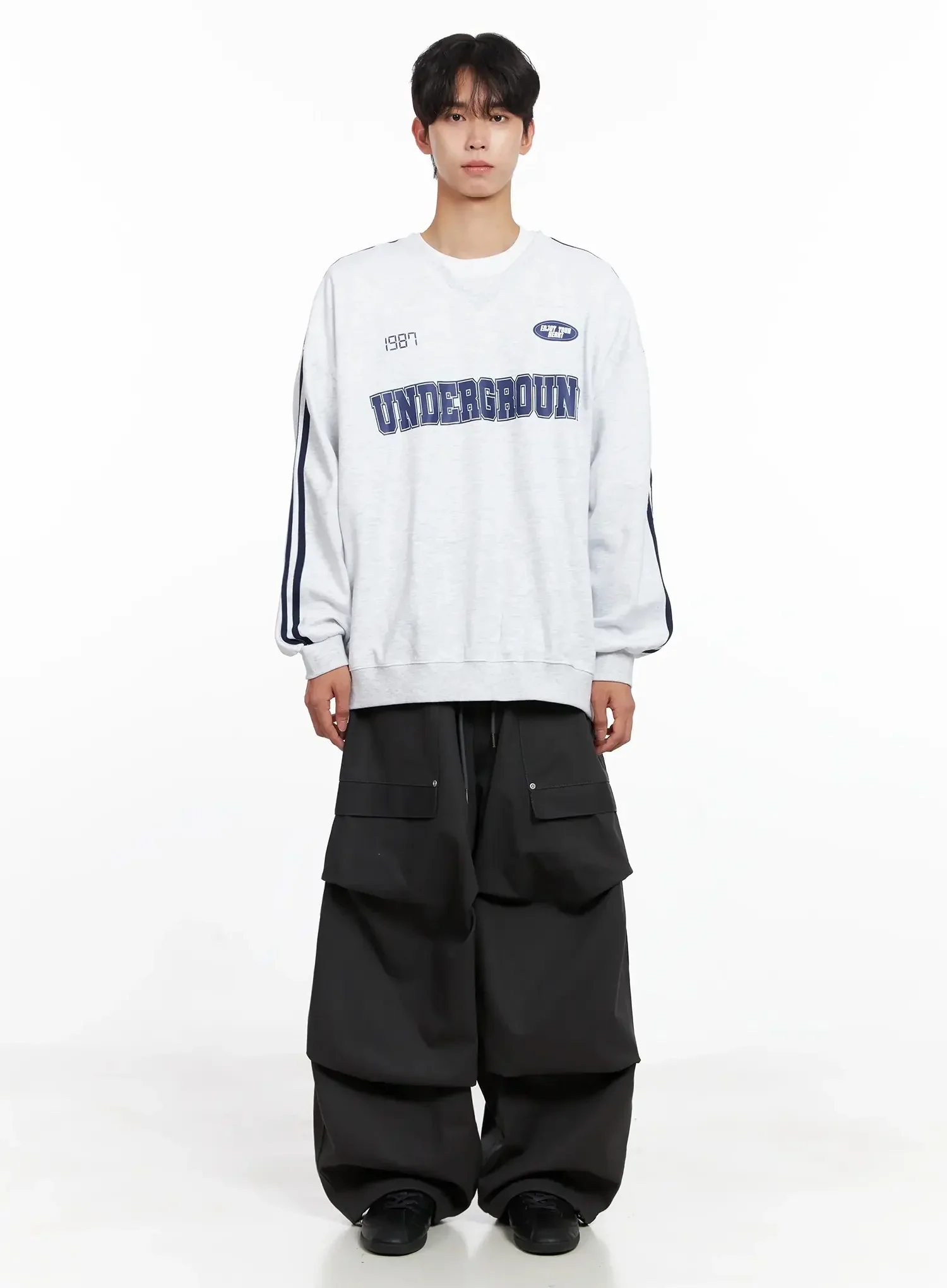 Men's Graphic V-Neck Sweatshirt IO516 - Image 11