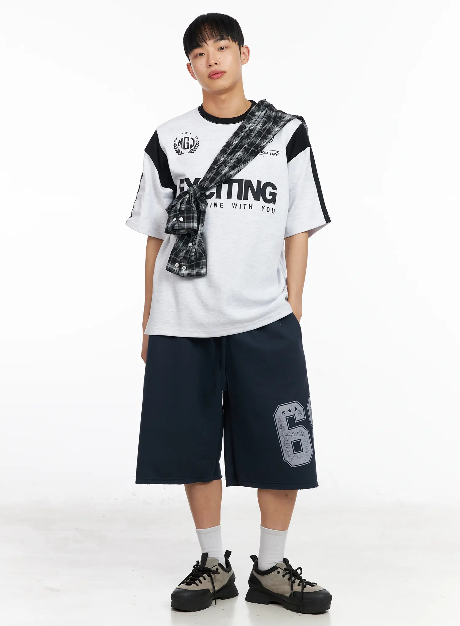 Men's Graphic Varsity T-Shirt IA502