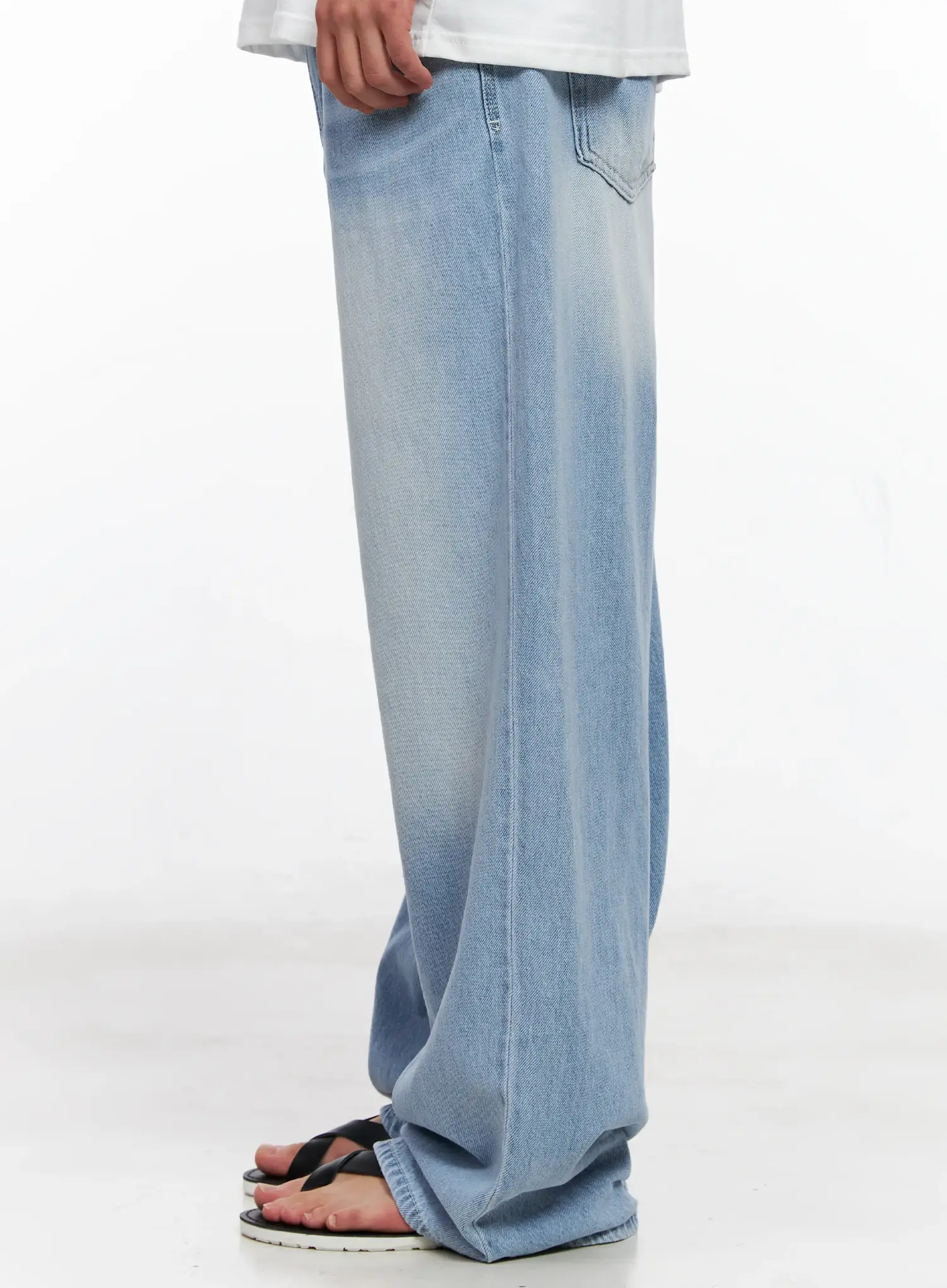 Men's Light-Wash Denim Jeans IG508 - Image 5