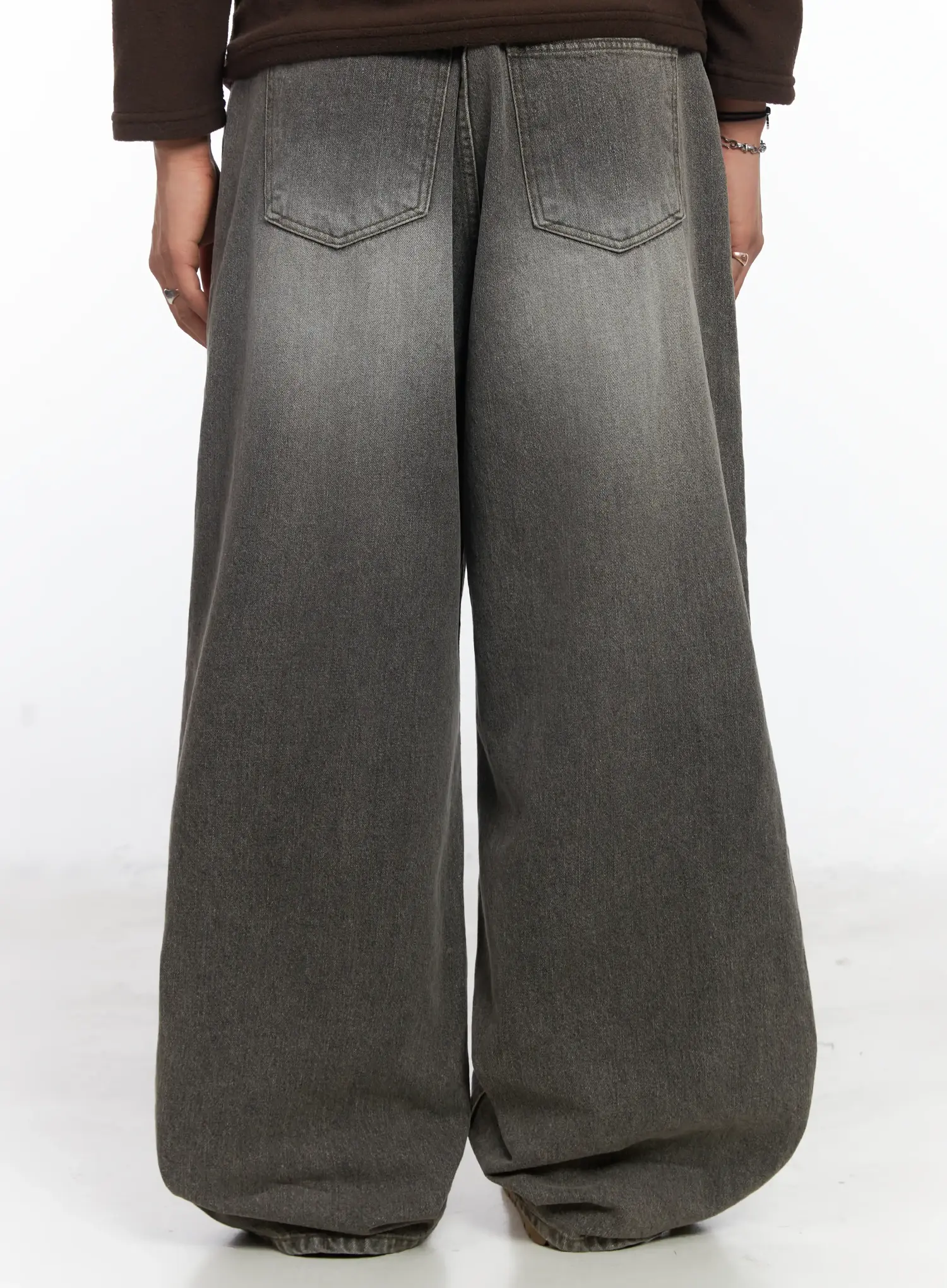 Men's Light Wash Wide Leg Jeans IF503 - Image 7