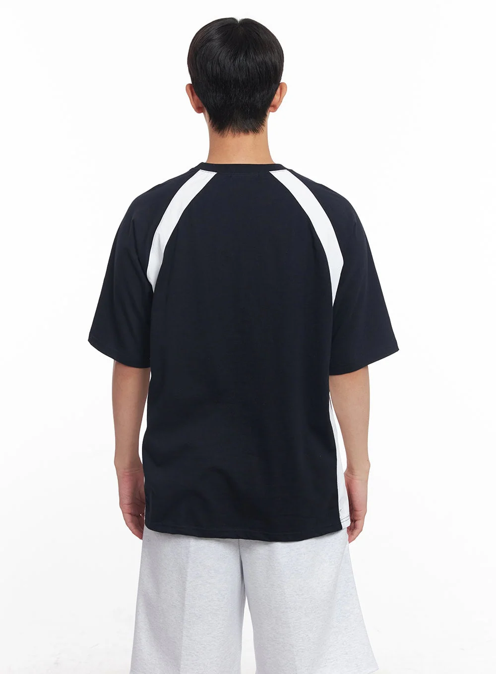 Men's Loose-Fit Graphic Raglan T-Shirt IY520 - Image 5