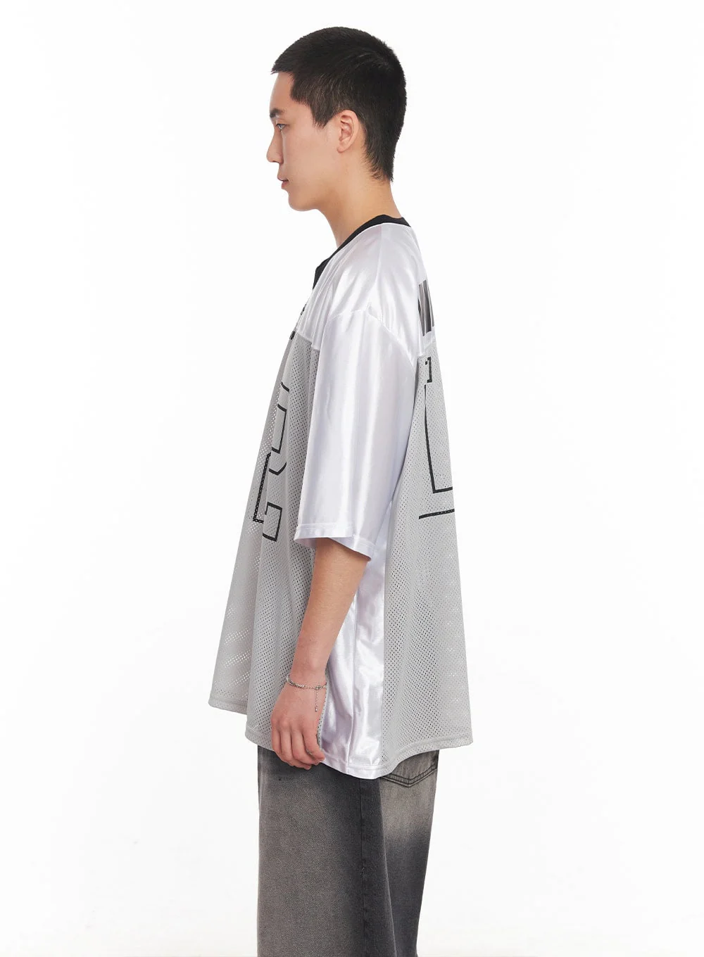 Men's Mesh V-Neck Graphic Tee IY505 - Image 3