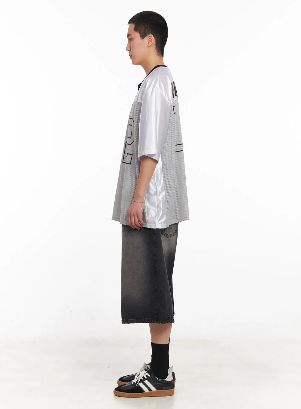Men's Mesh V-Neck Graphic Tee IY505 - Image 6
