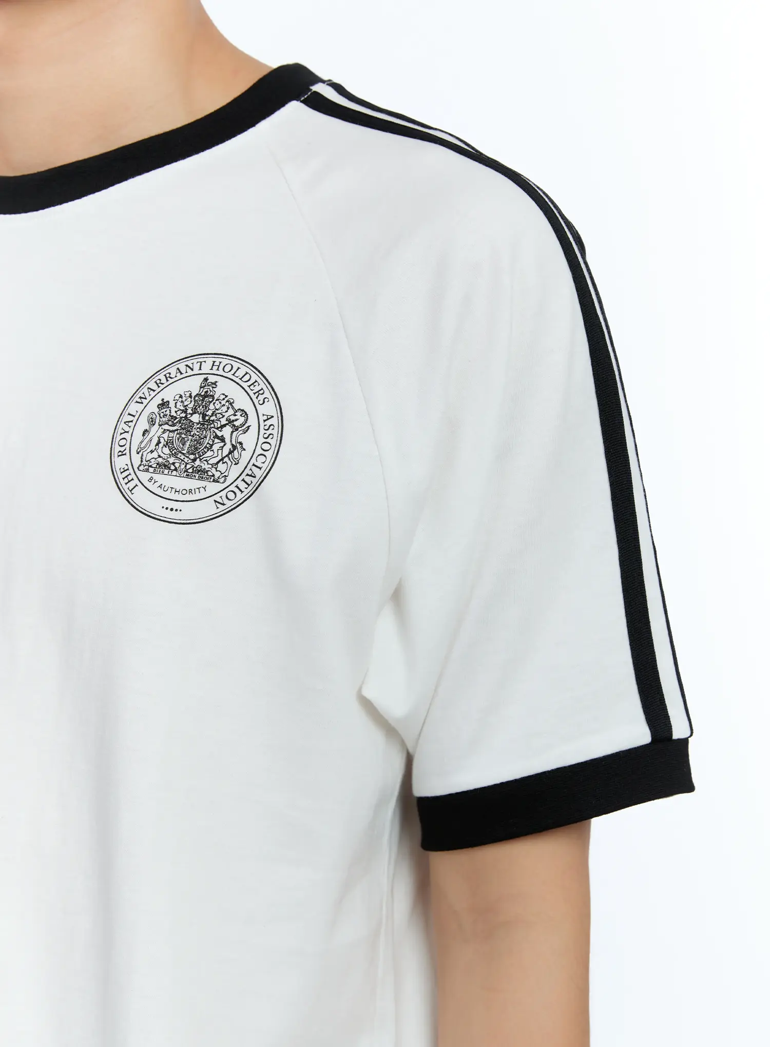 Men's Minimalist Graphic Cotton Tee IG515 - Image 12