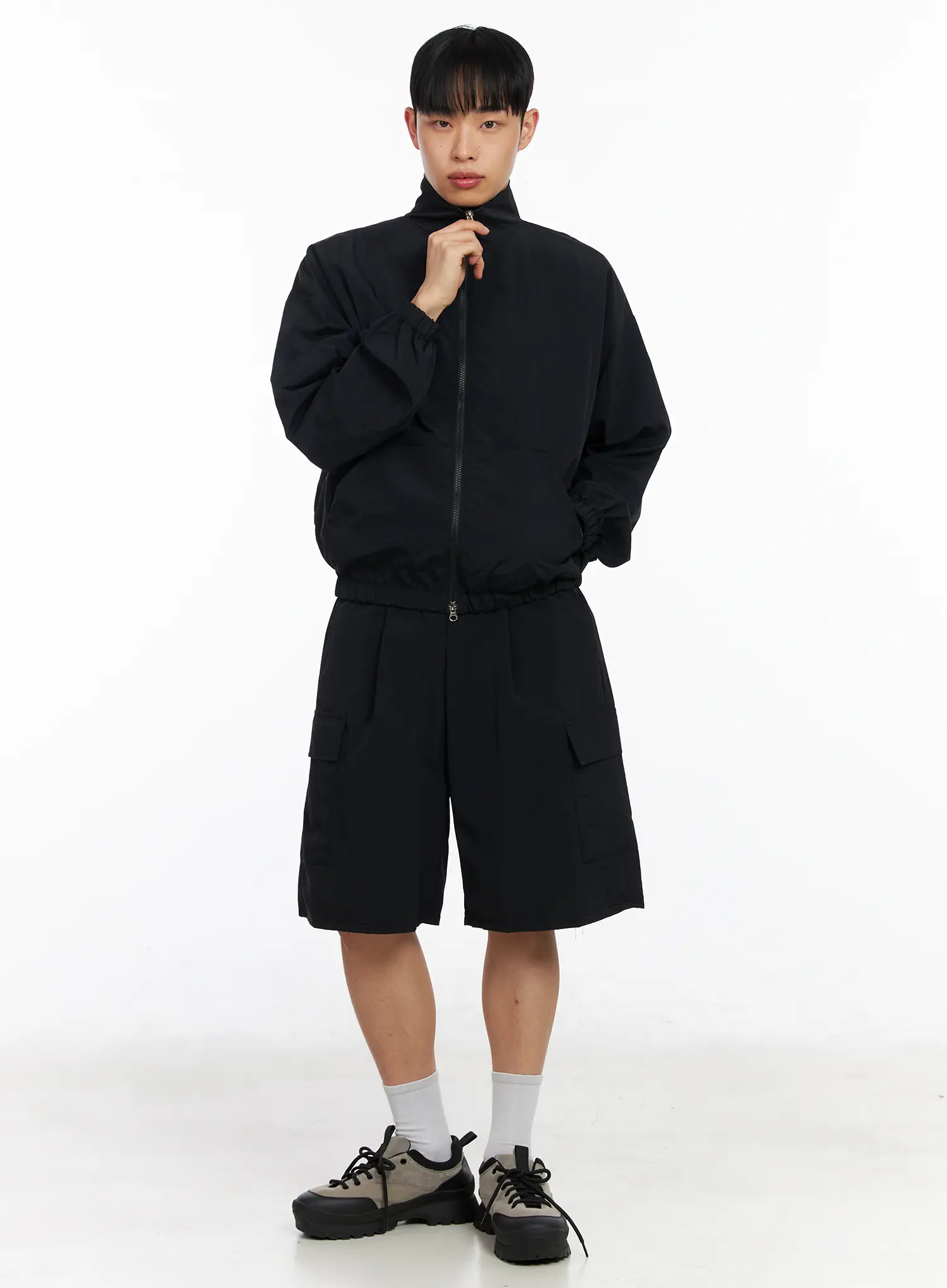Men's Nylon Cargo Bermuda Shorts IA502 - Image 2