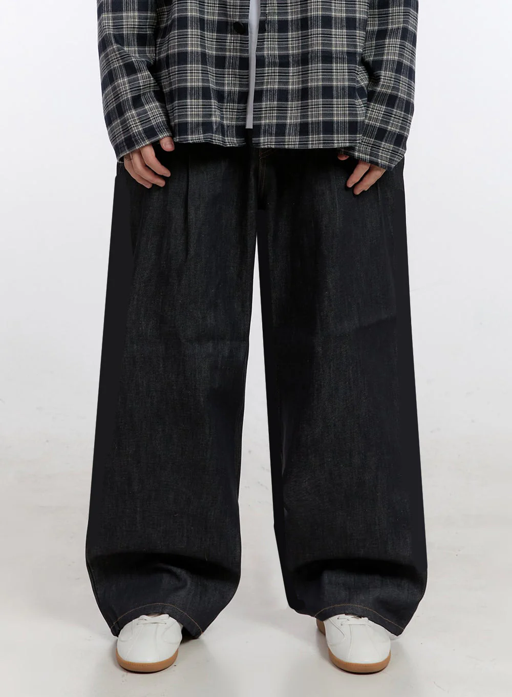 Men's Pintuck Baggy Jeans IM525 - Image 2