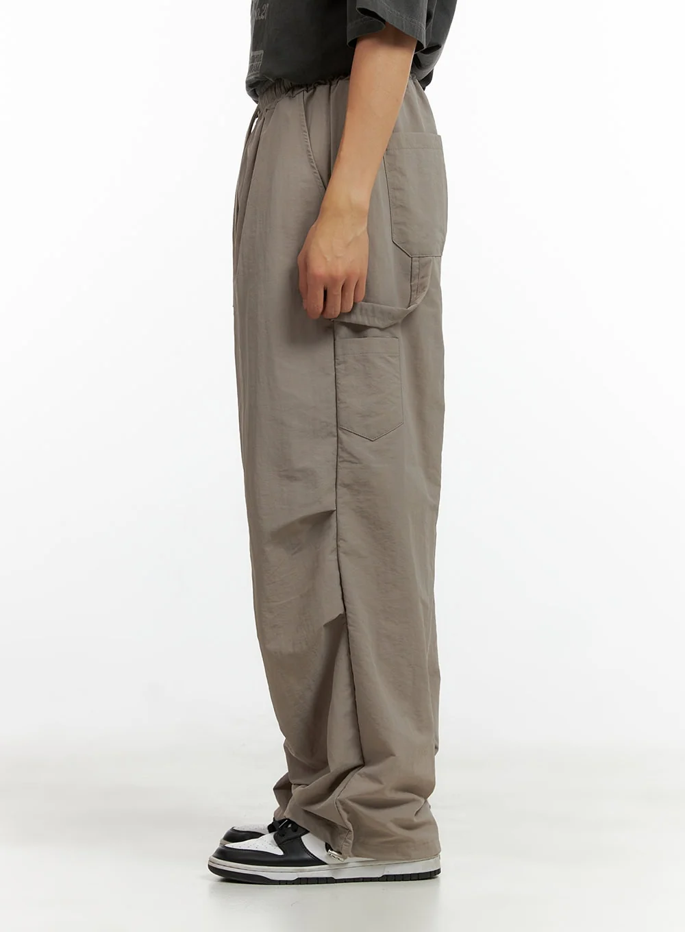 Men's Pintuck Nylon Wide Fit Pants CL429 - Image 4