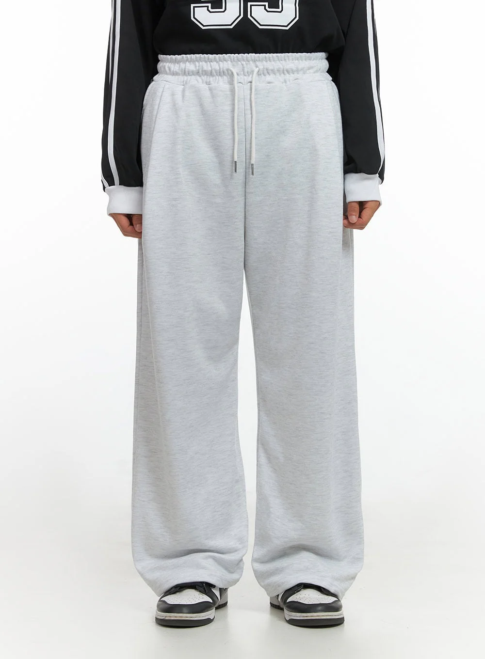 Men's Pintuck Wide Fit Sweatpants IO420 - Image 2